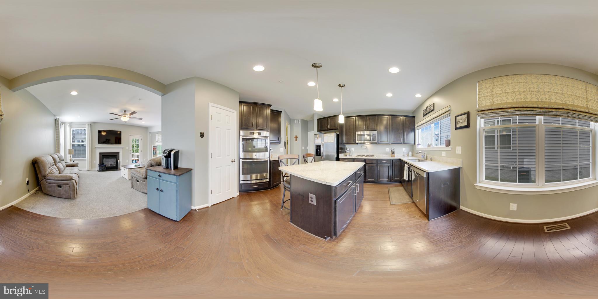 EAGLES POINTE - Residential