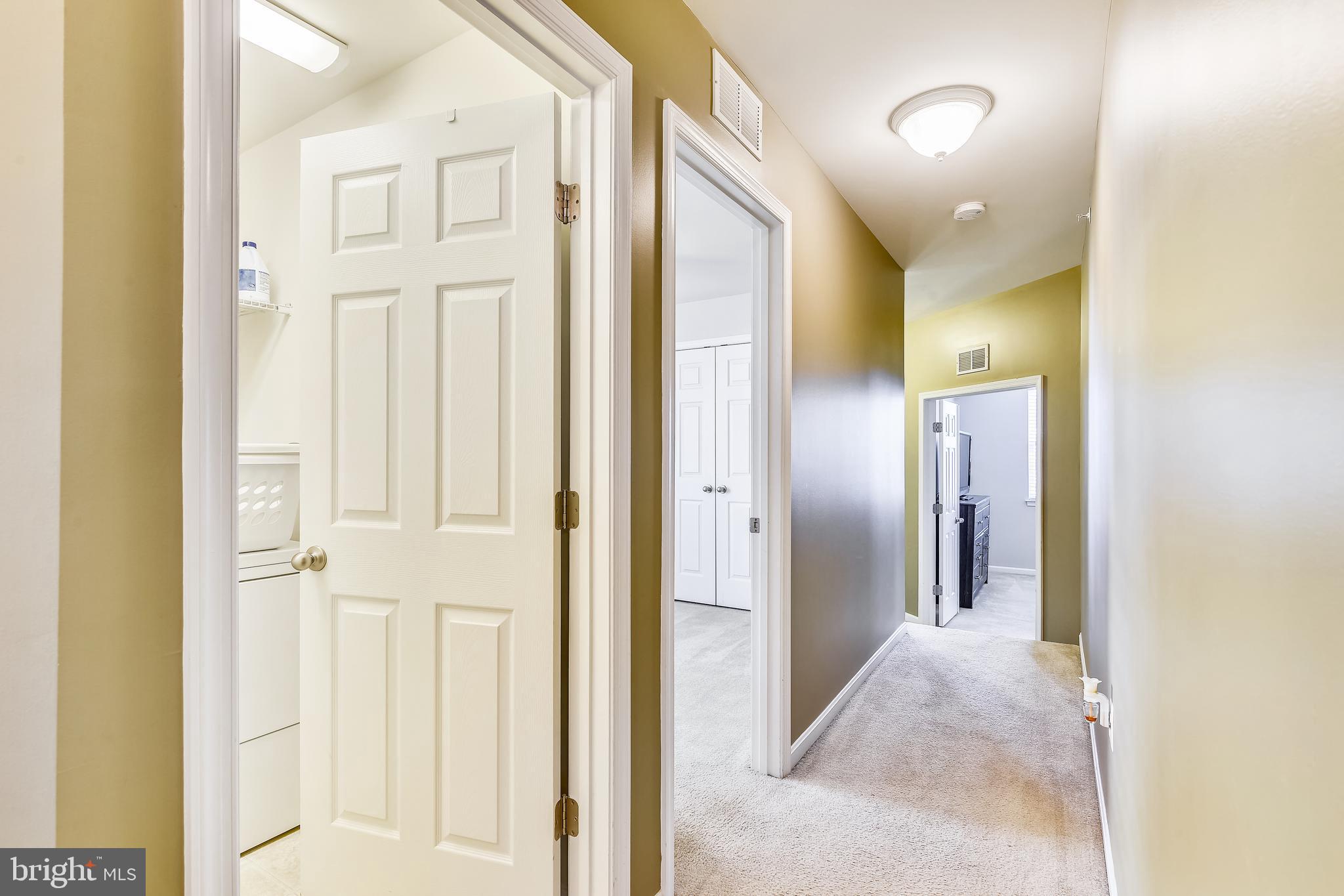 EAGLES POINTE - Residential