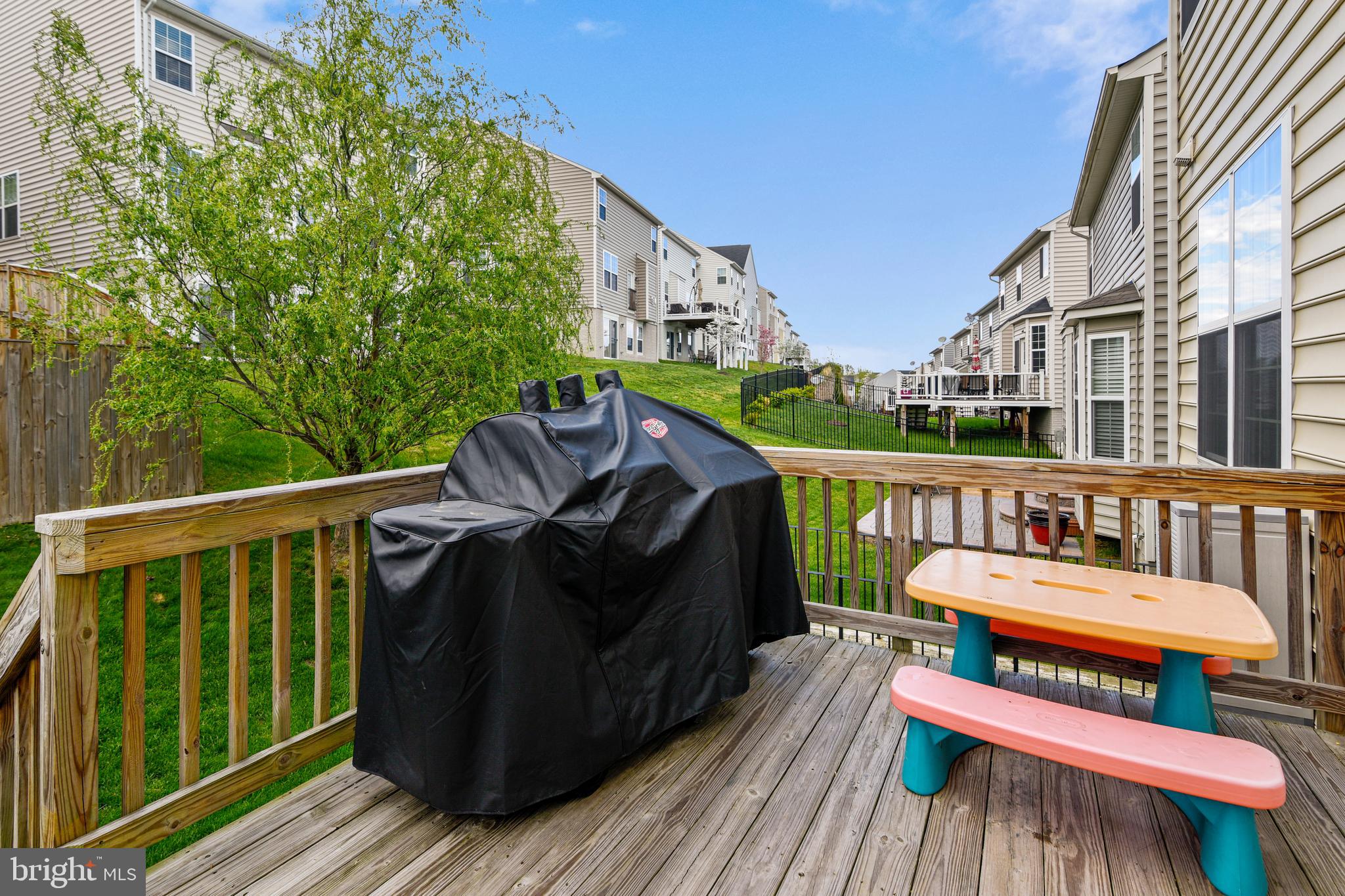 EAGLES POINTE - Residential