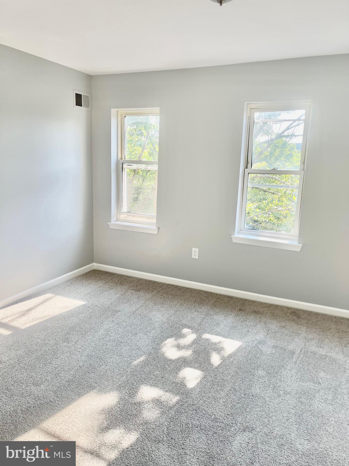 OLIVER - Residential