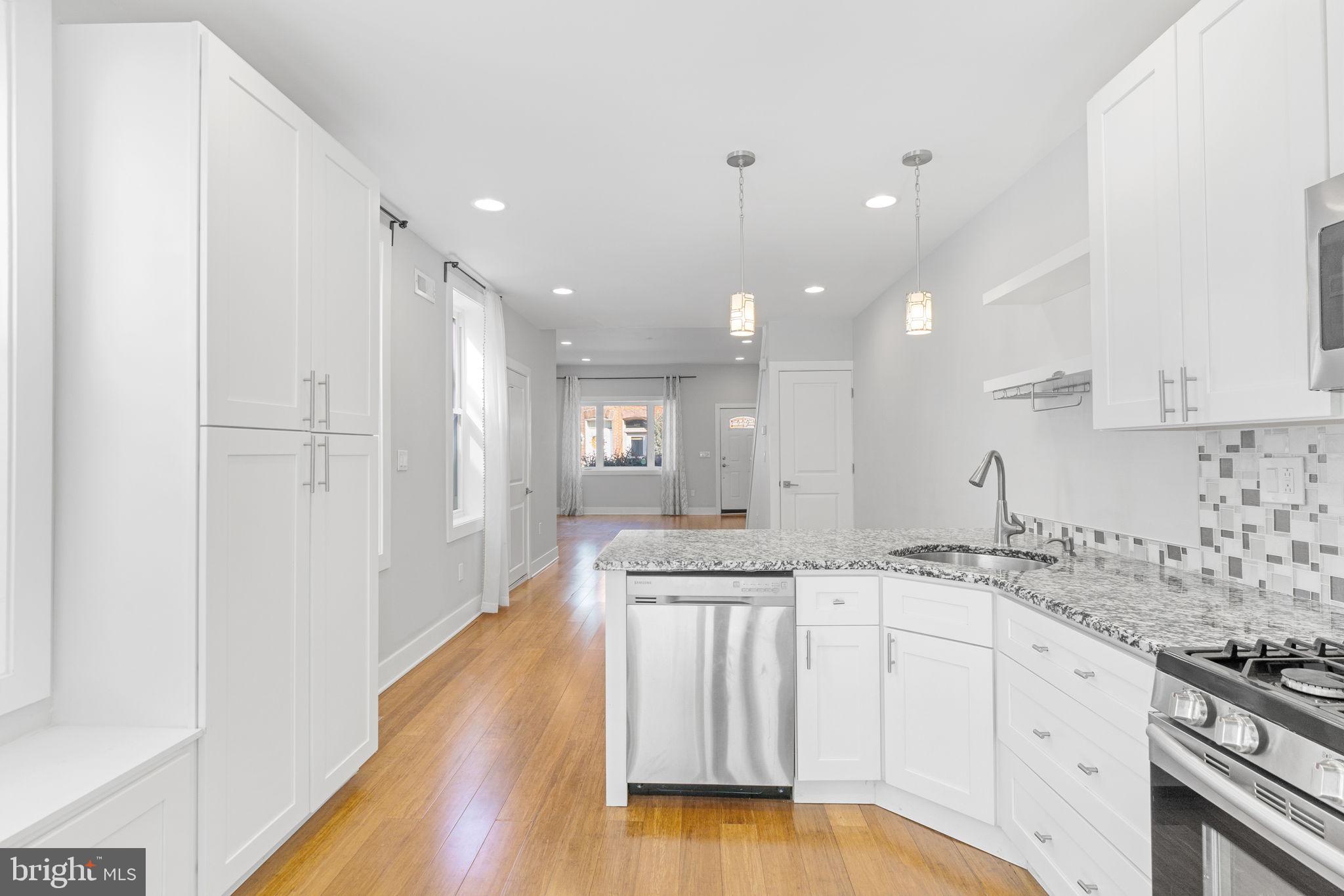 GRADUATE HOSPITAL - Residential Lease