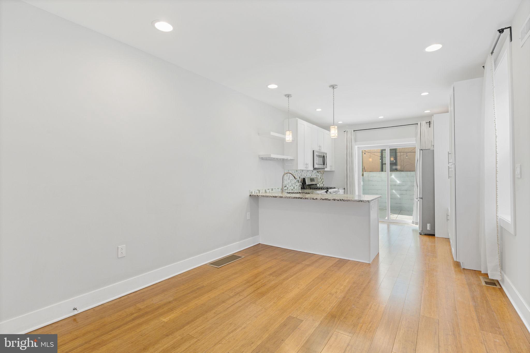 GRADUATE HOSPITAL - Residential Lease