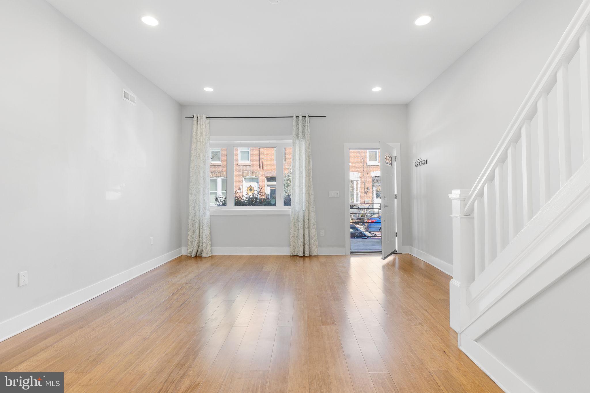 GRADUATE HOSPITAL - Residential Lease