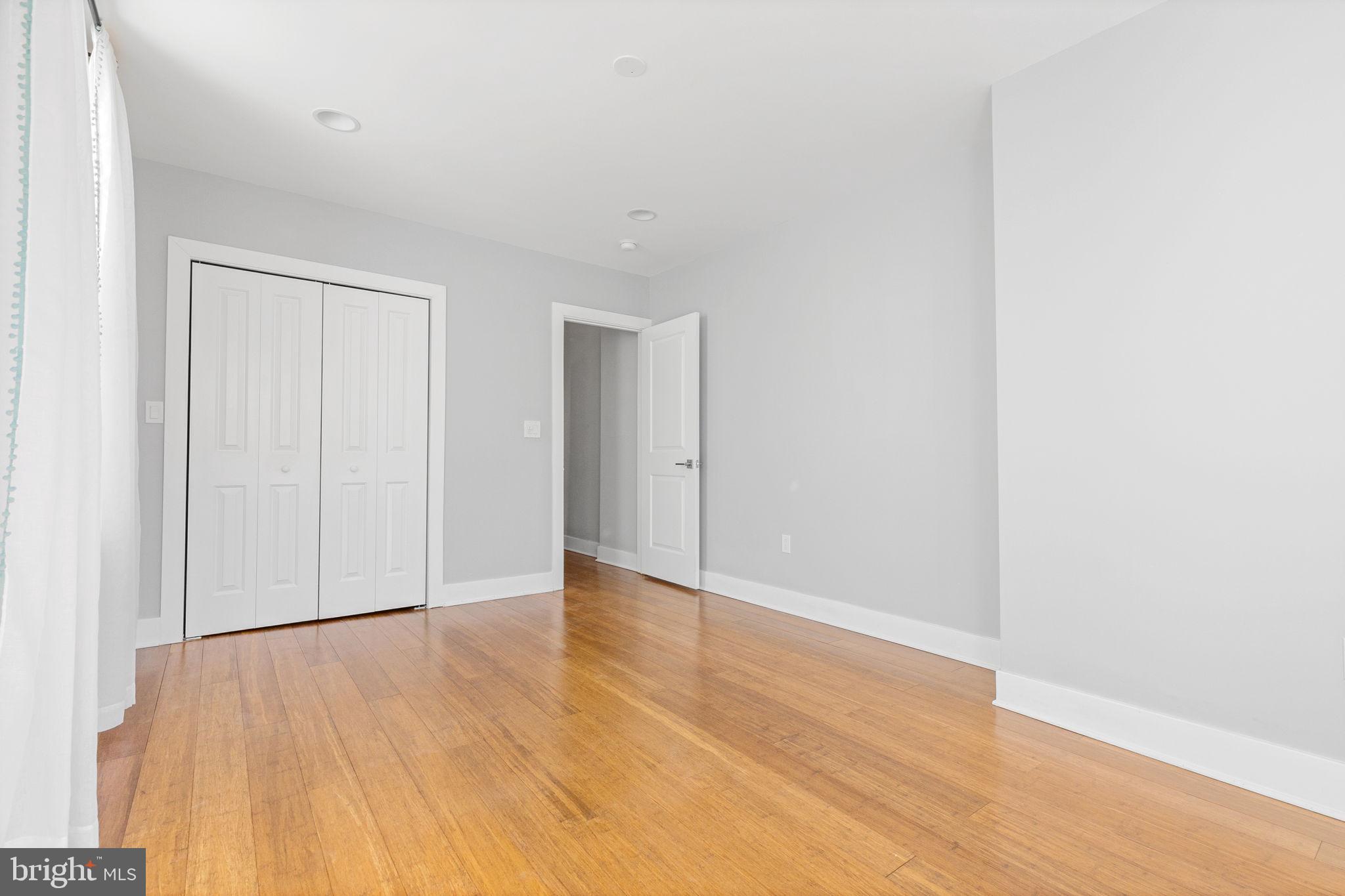 GRADUATE HOSPITAL - Residential Lease