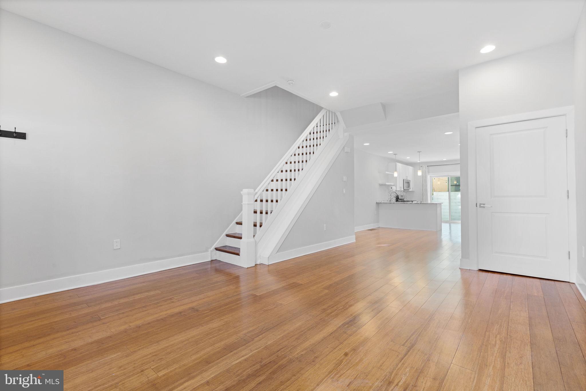 GRADUATE HOSPITAL - Residential Lease