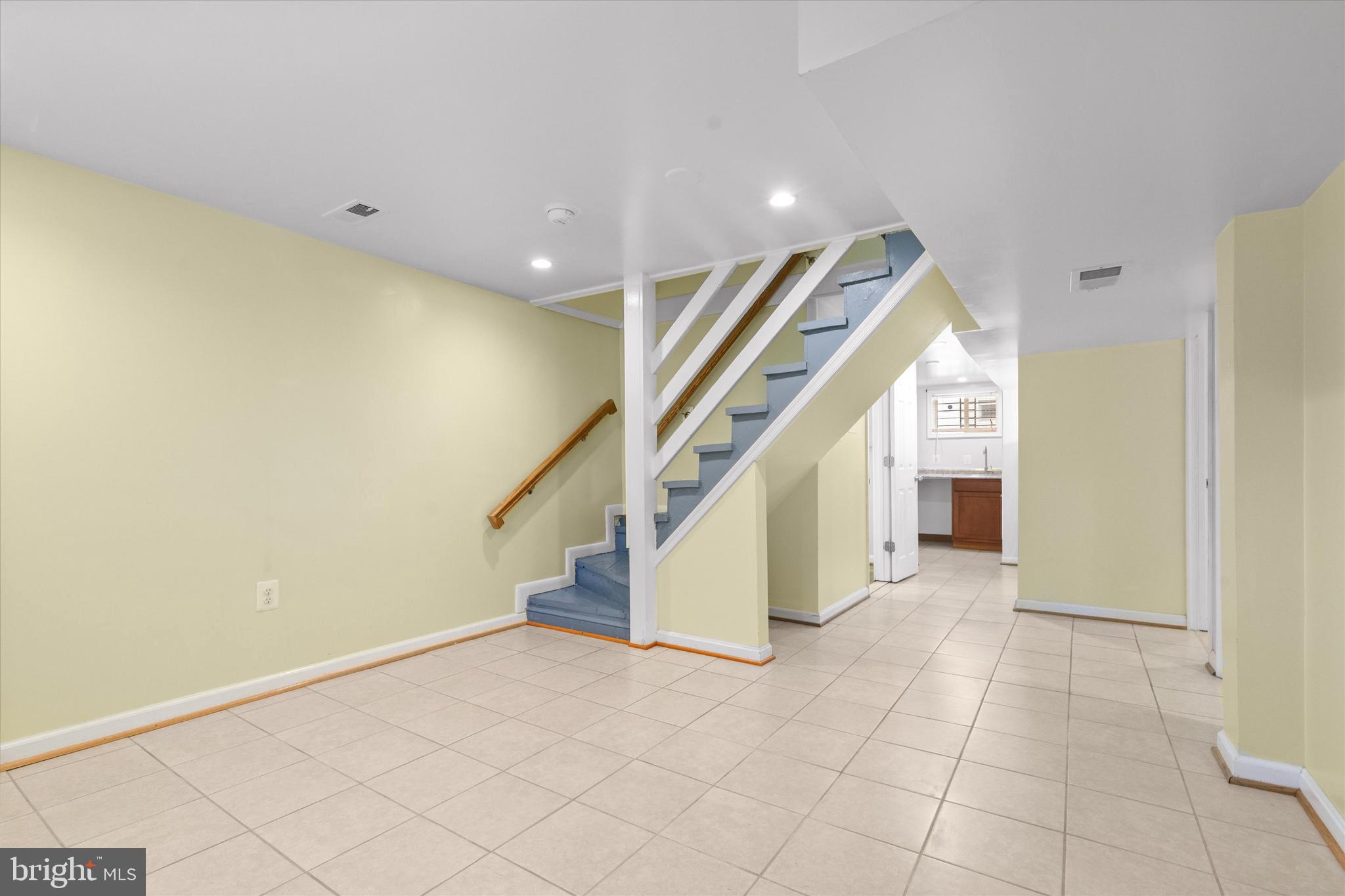 HILLSBOROUGH - Residential