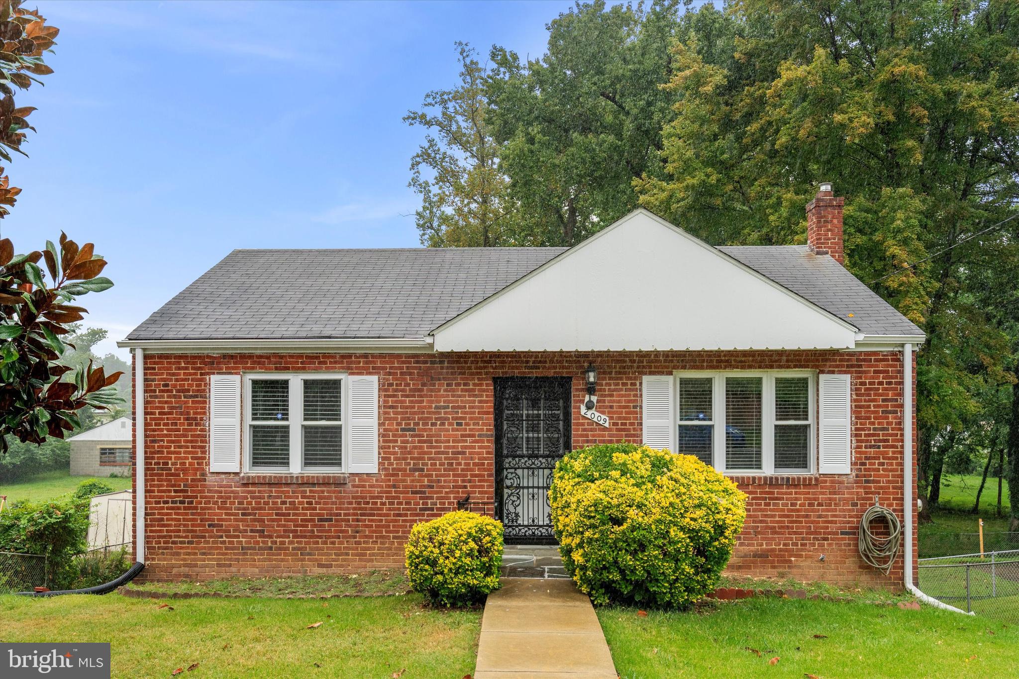 HILLSBOROUGH - Residential