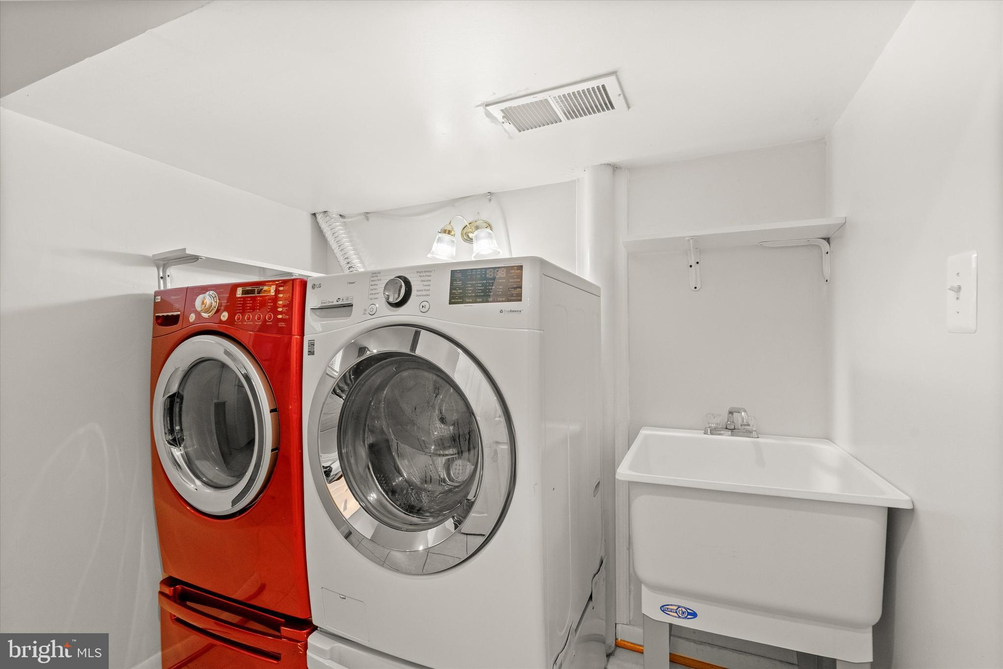 HILLSBOROUGH - Residential