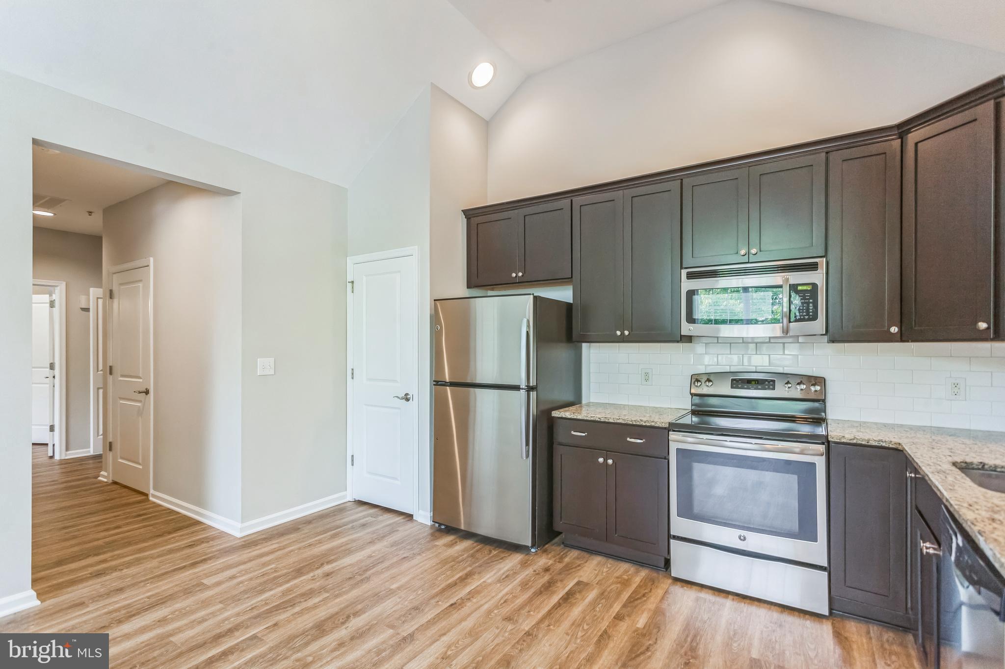 CREEKSIDE AT BLUE BELL - Residential Lease