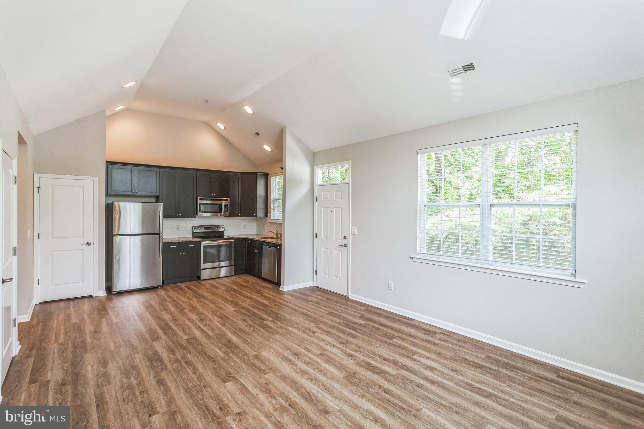 CREEKSIDE AT BLUE BELL - Residential Lease