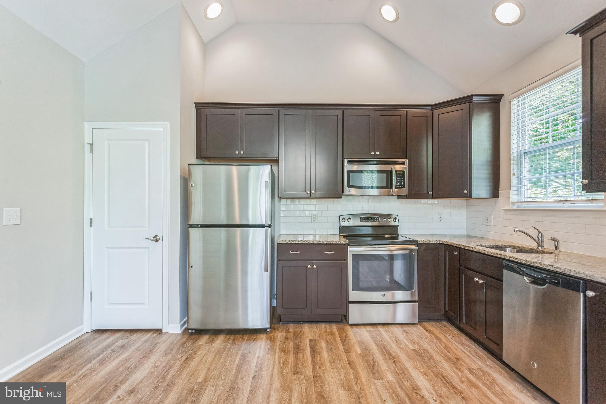 CREEKSIDE AT BLUE BELL - Residential Lease