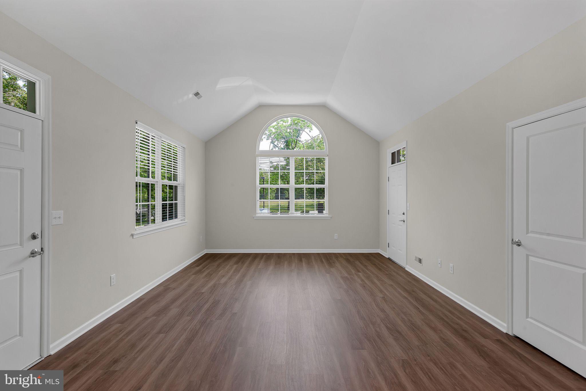 CREEKSIDE AT BLUE BELL - Residential Lease