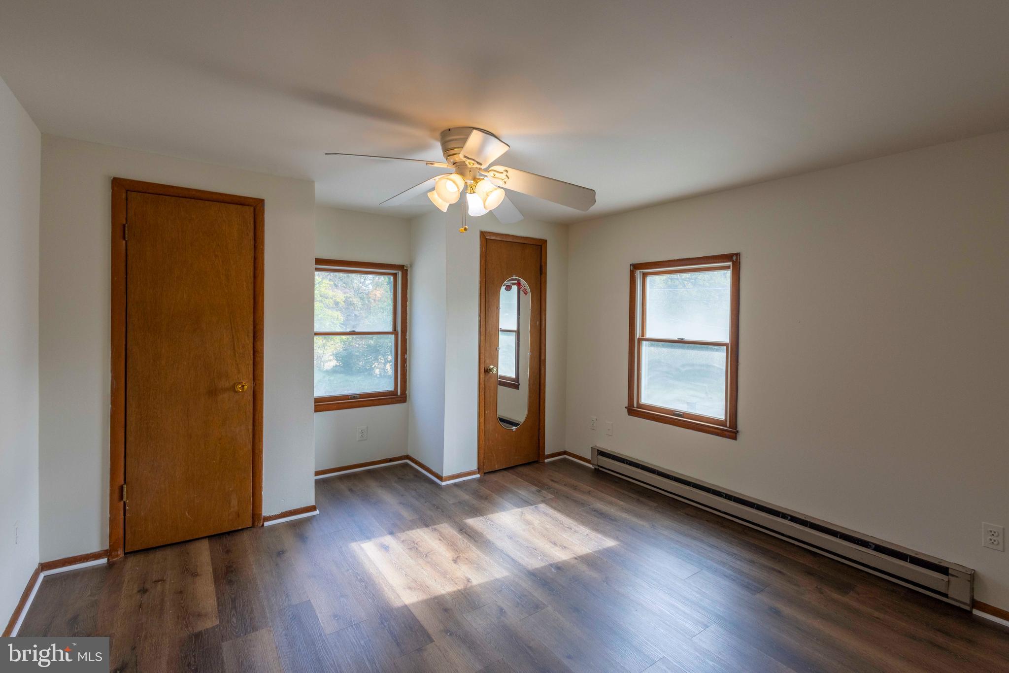 ESSEX - Residential Lease