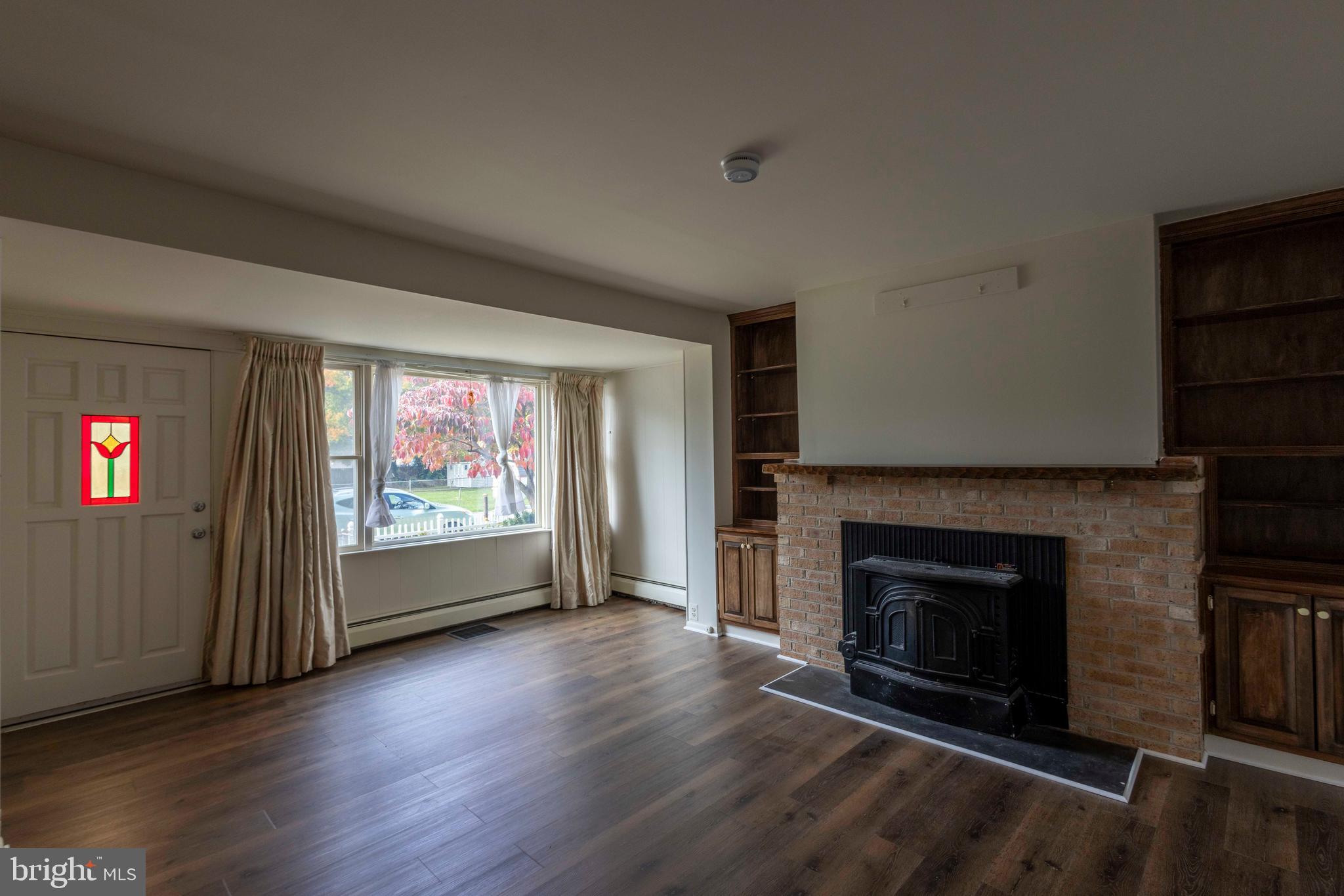 ESSEX - Residential Lease