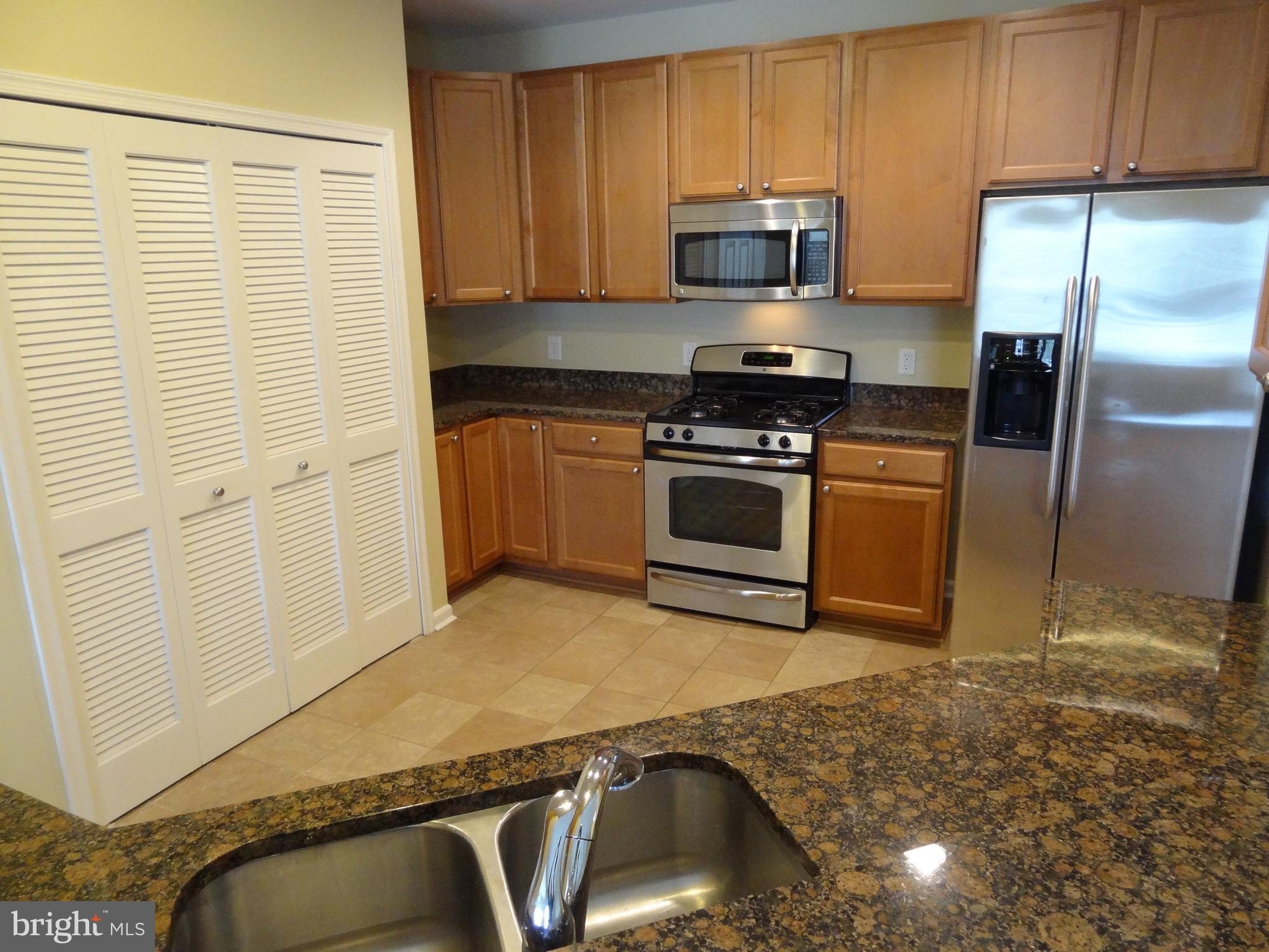 STONEY RUN - Residential Lease