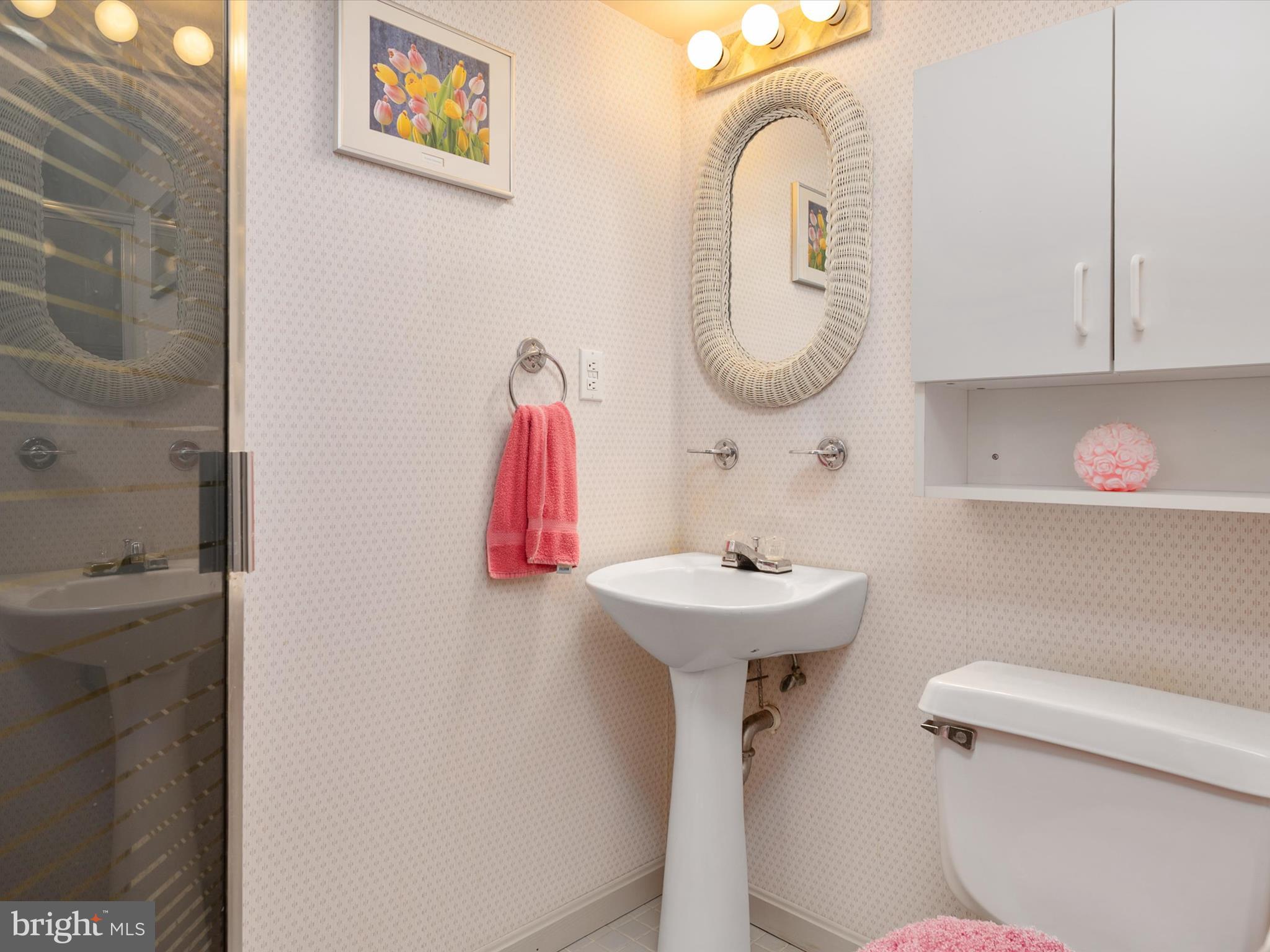 BAY COUNTRY - Residential