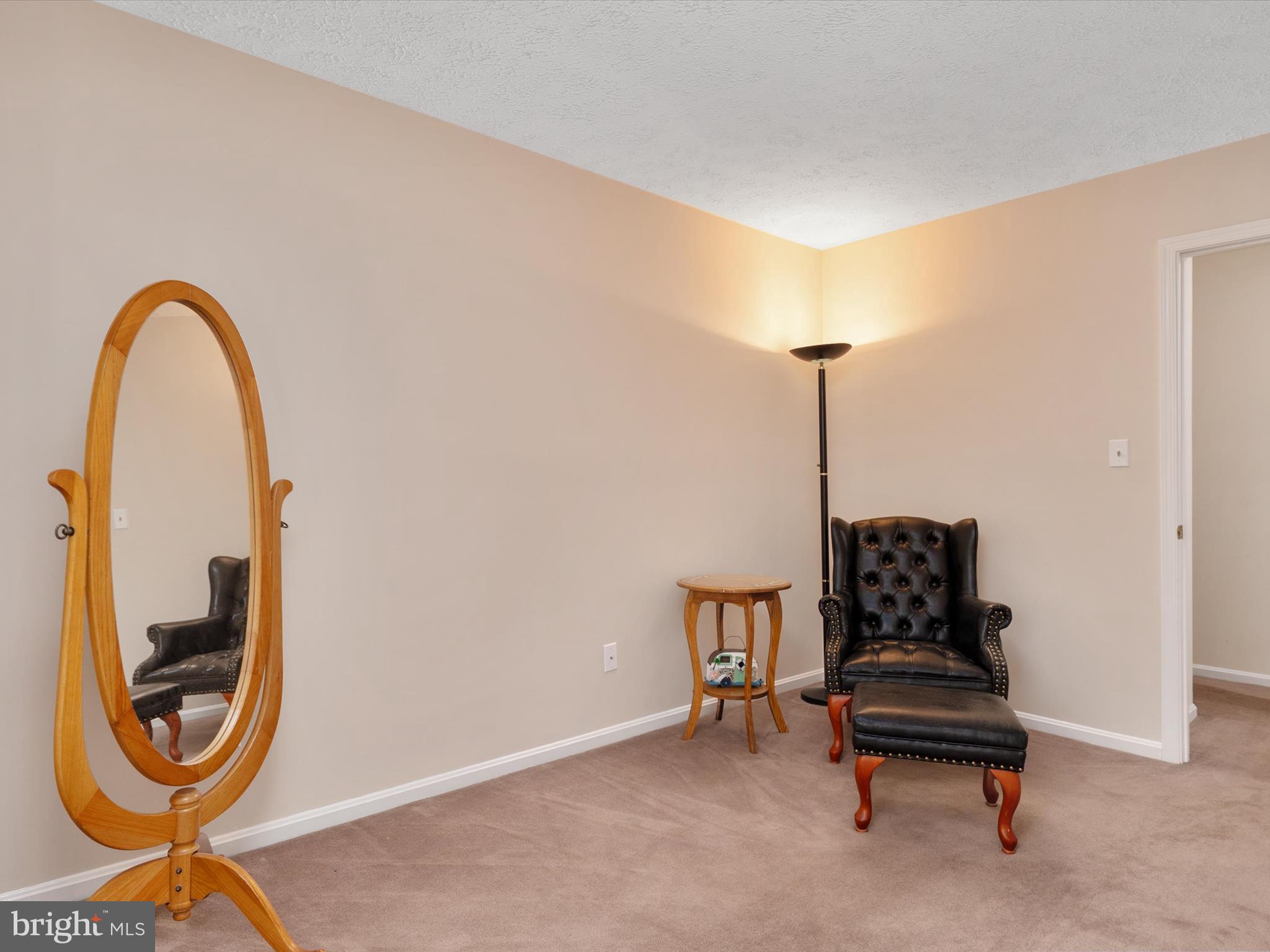 BAY COUNTRY - Residential