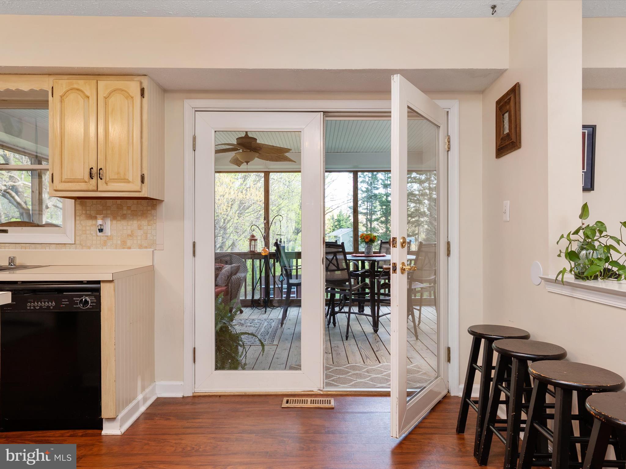 BAY COUNTRY - Residential