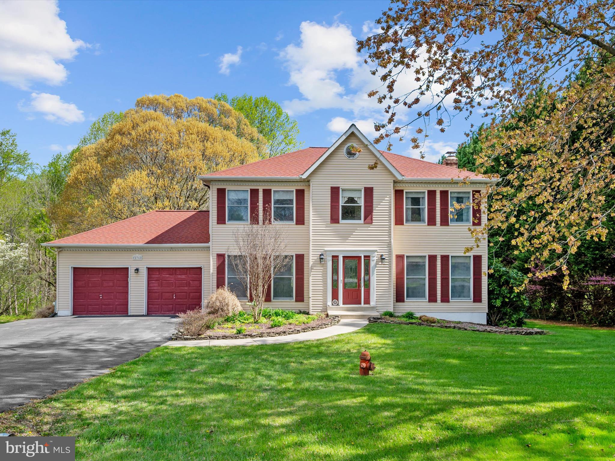 BAY COUNTRY - Residential