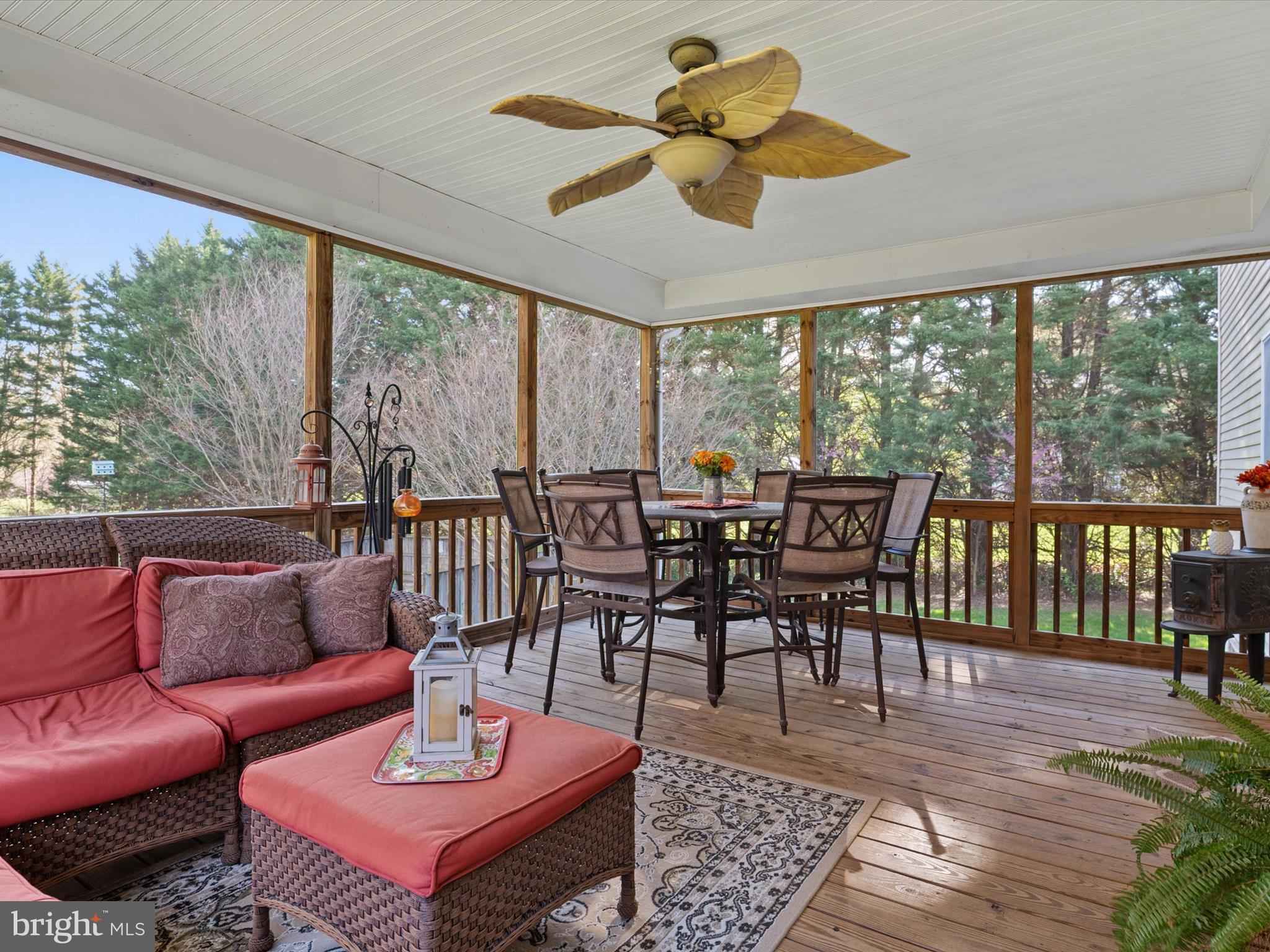 BAY COUNTRY - Residential