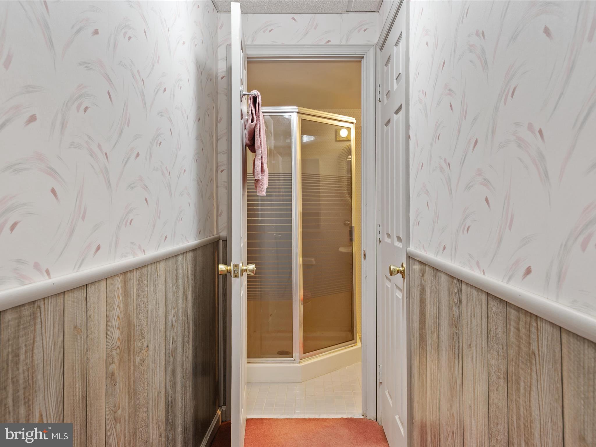 BAY COUNTRY - Residential