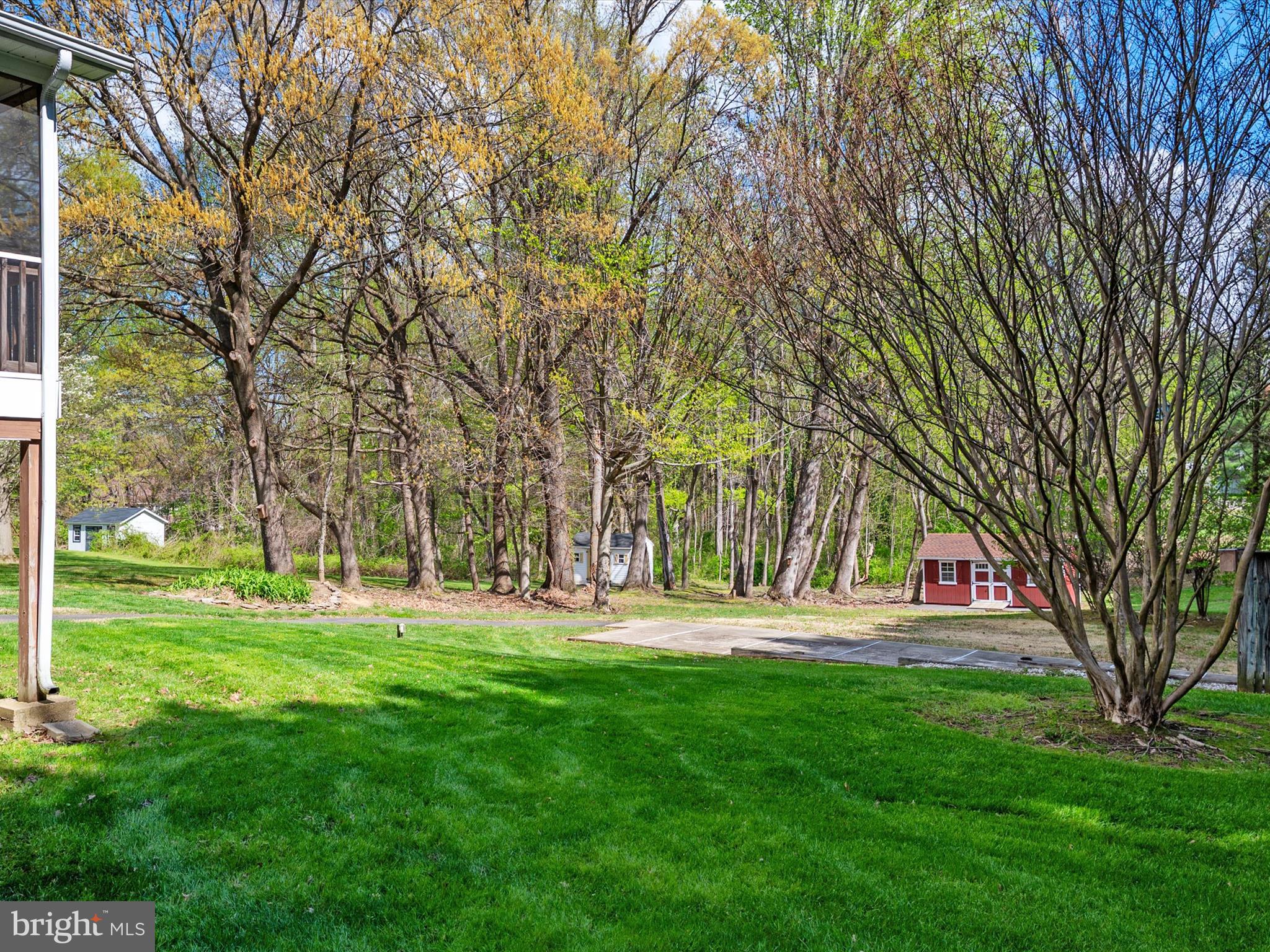 BAY COUNTRY - Residential