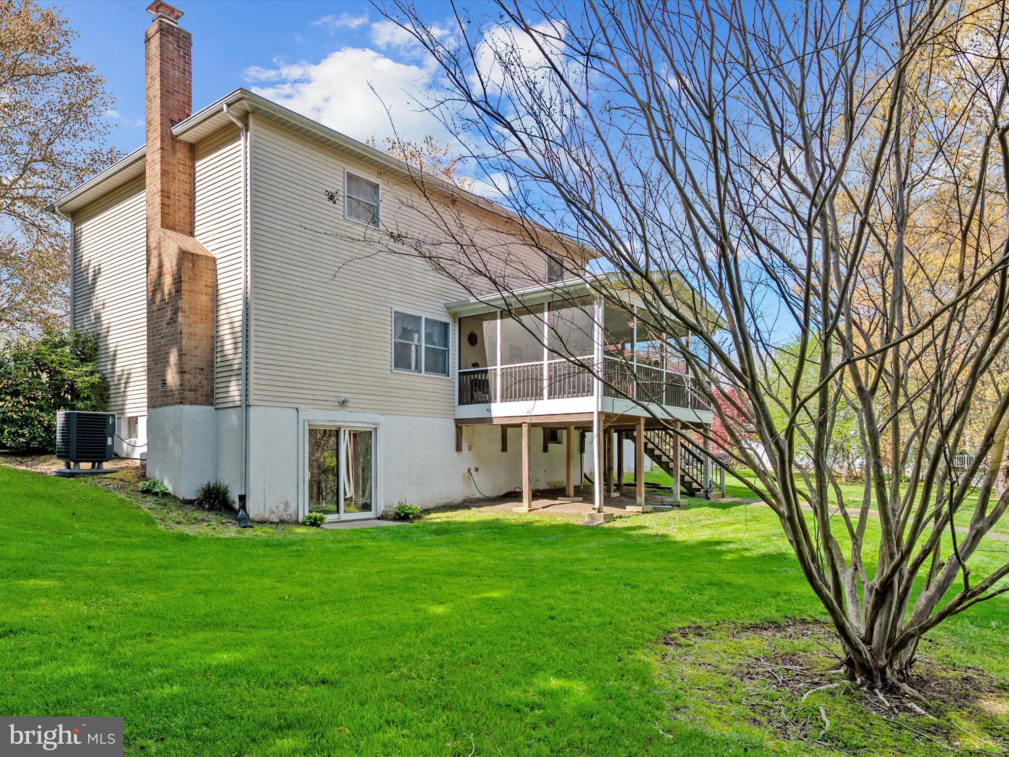 BAY COUNTRY - Residential