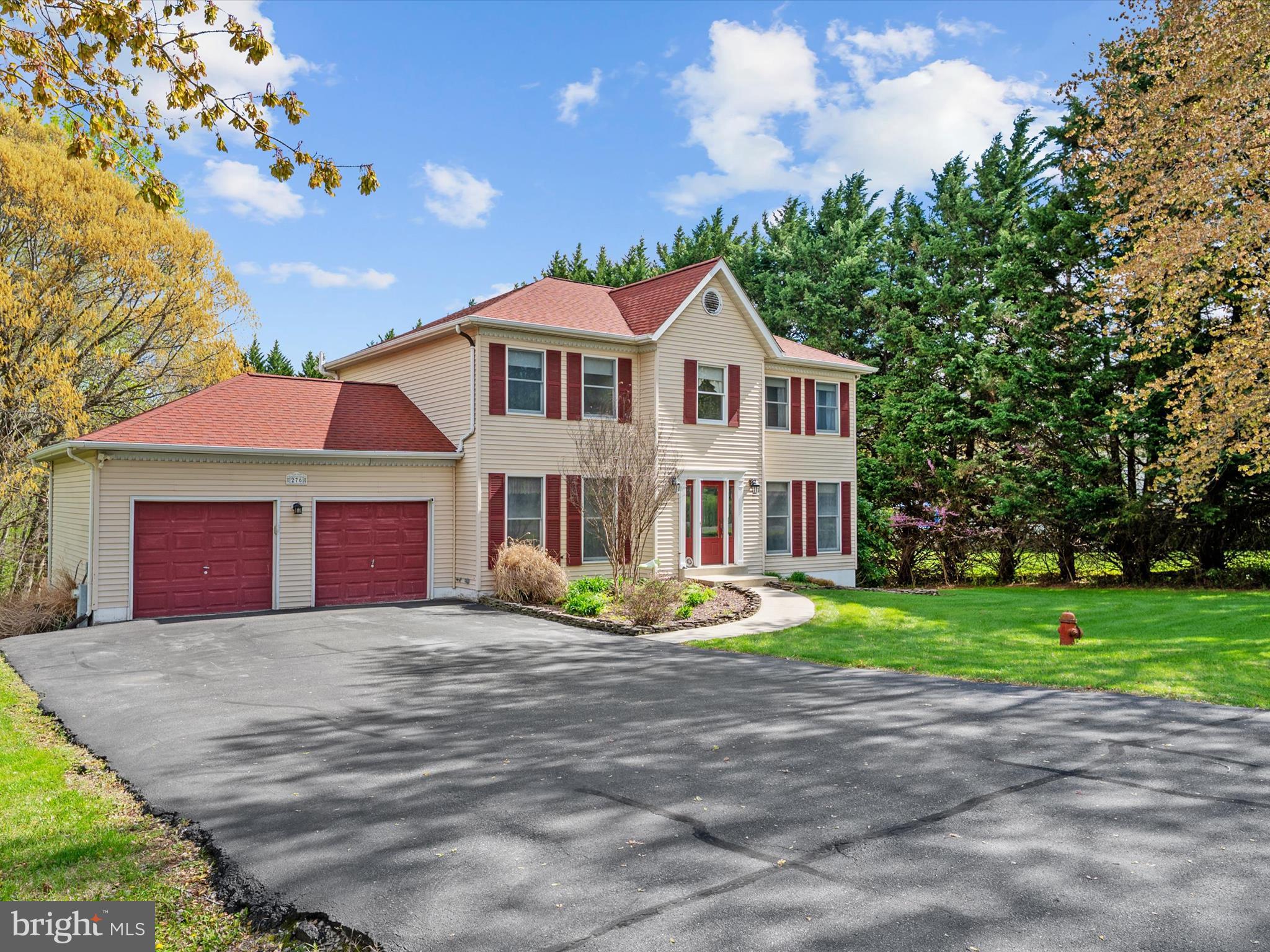 BAY COUNTRY - Residential