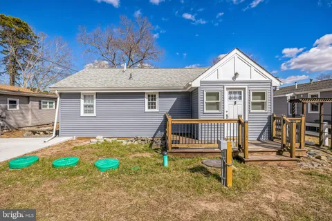 3850 Pine Street, Williamstown, NJ 08094 - #: NJGL2053702