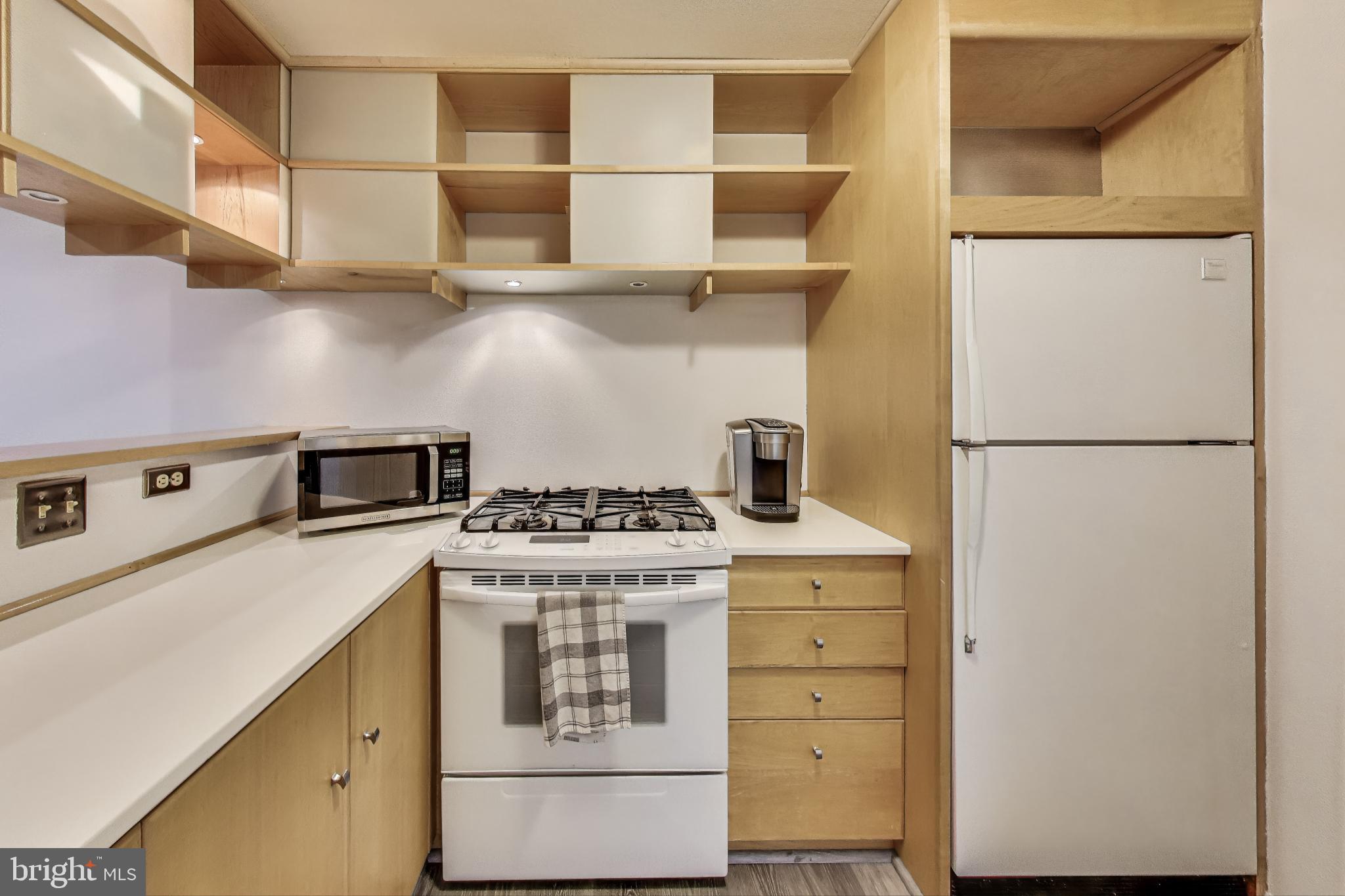 306 CANTERBURY ROAD O 306-O