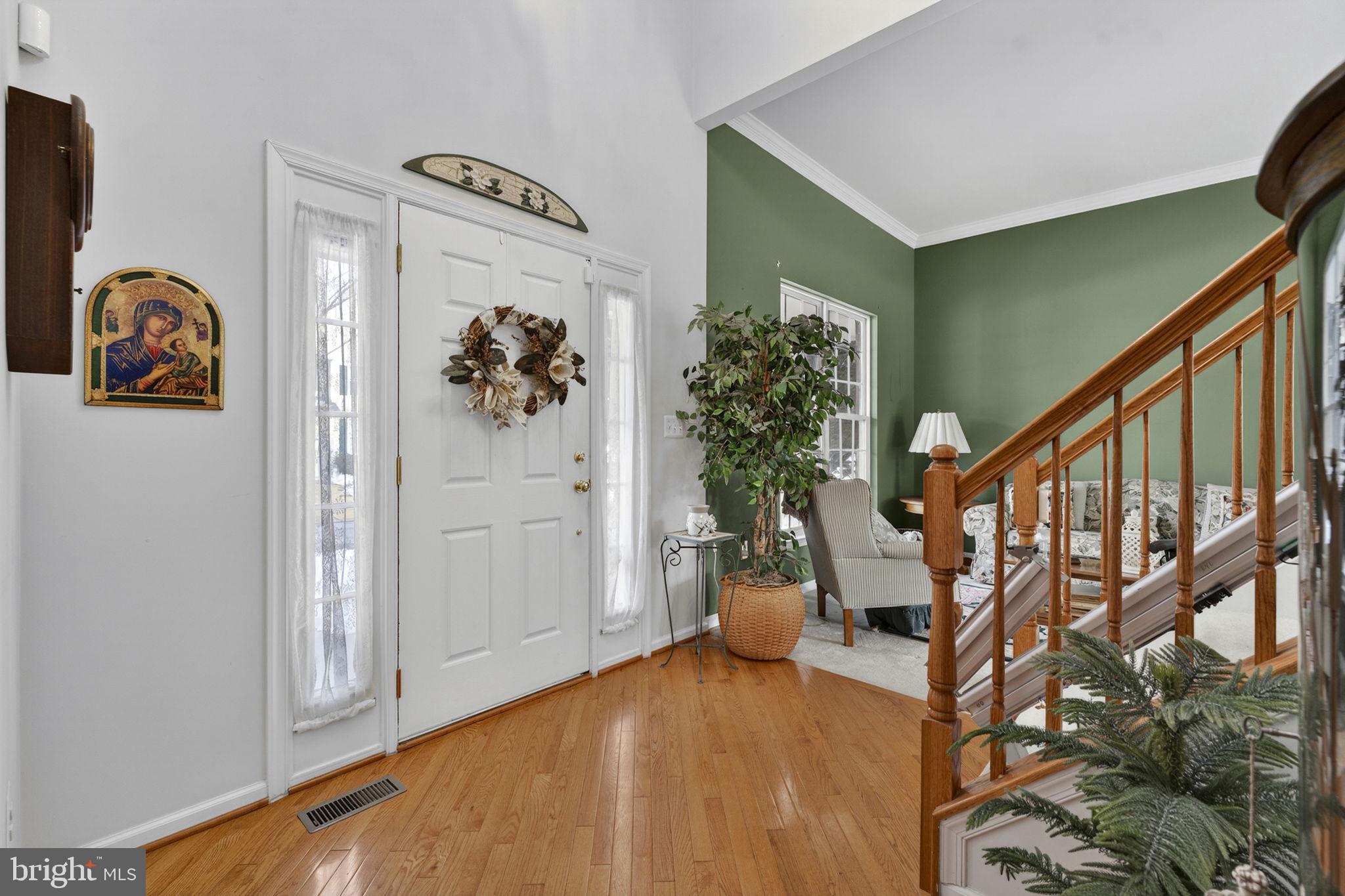 BROAD RUN OAKS - Residential