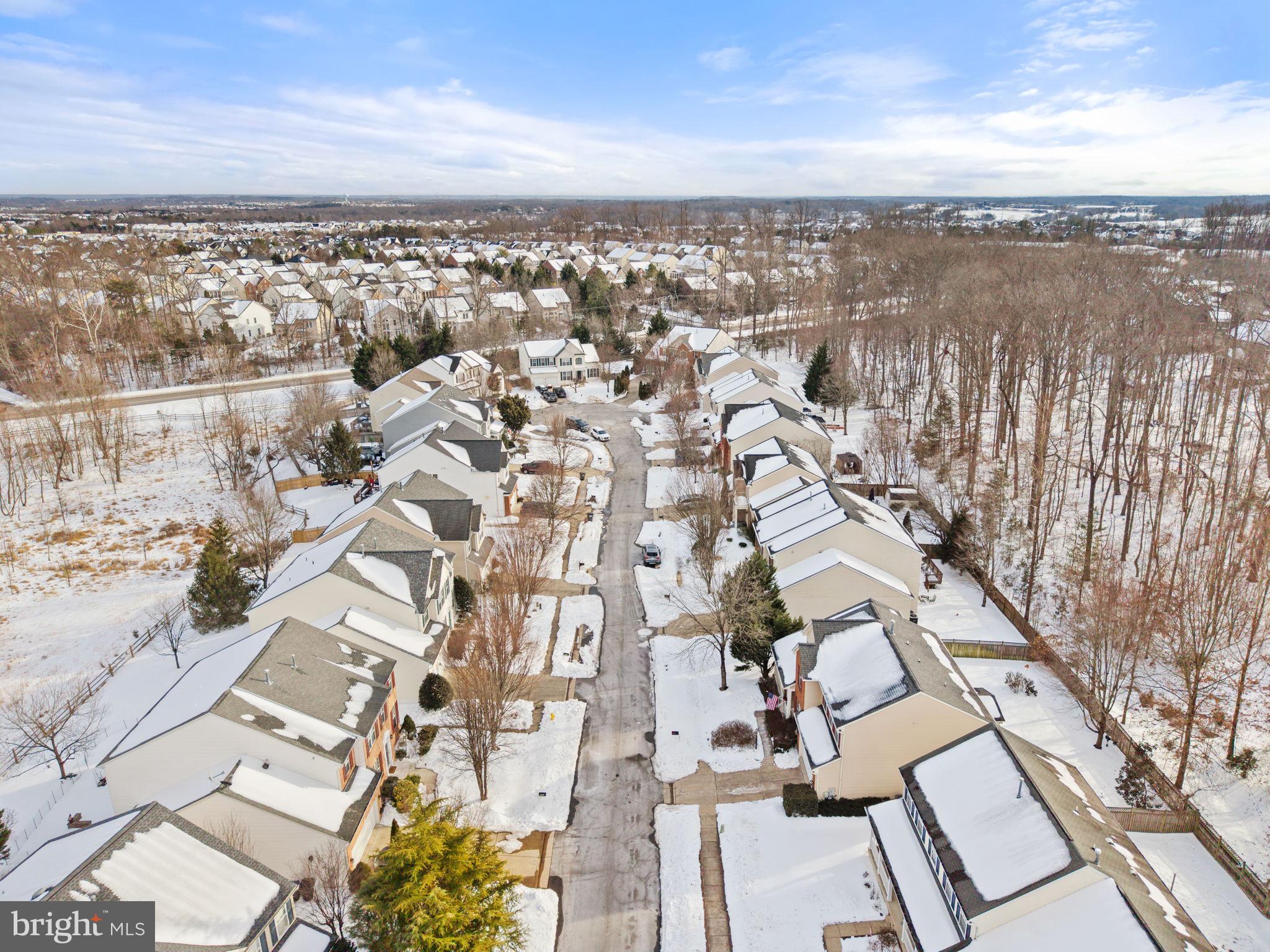 BROAD RUN OAKS - Residential