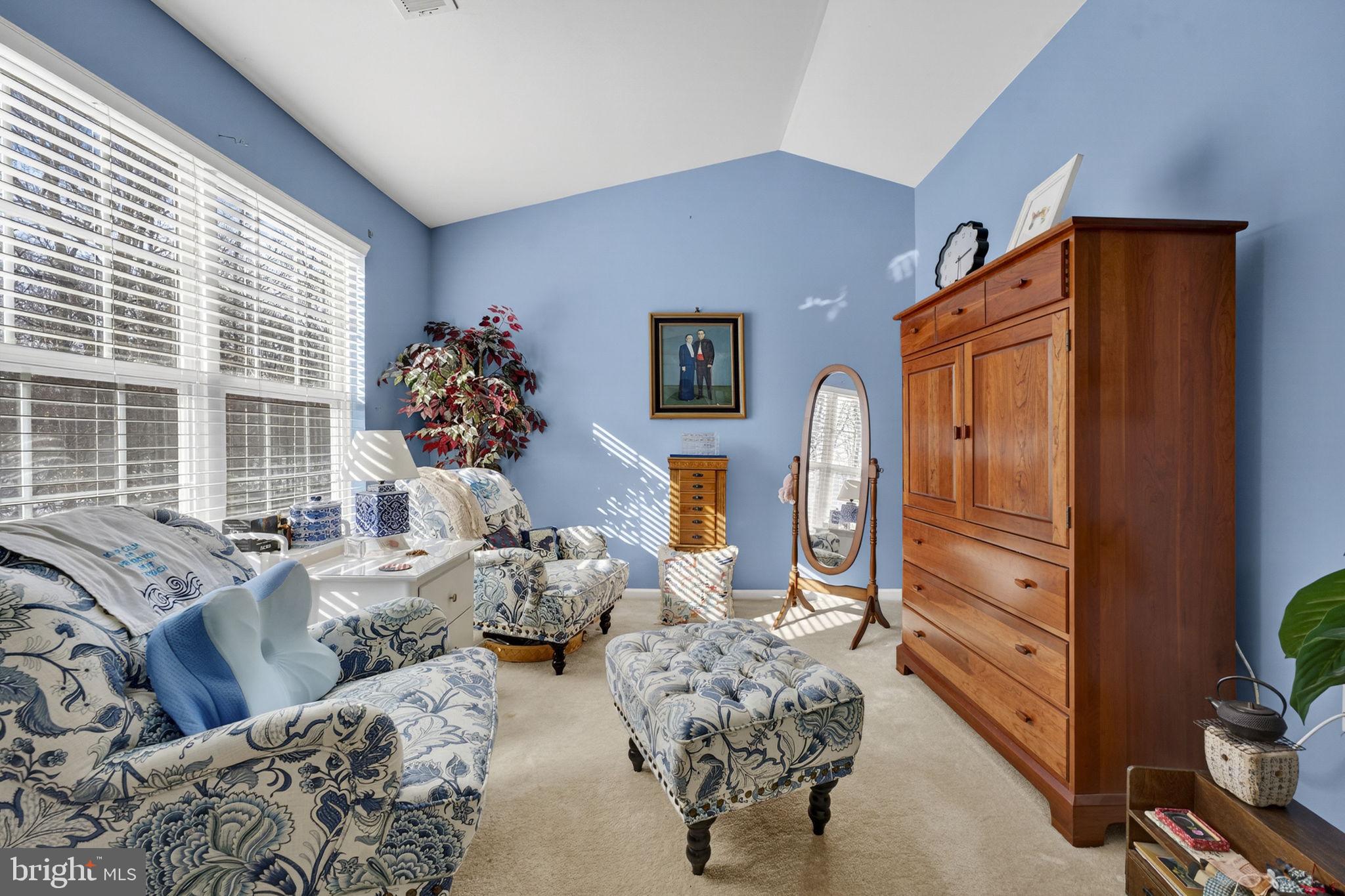 BROAD RUN OAKS - Residential