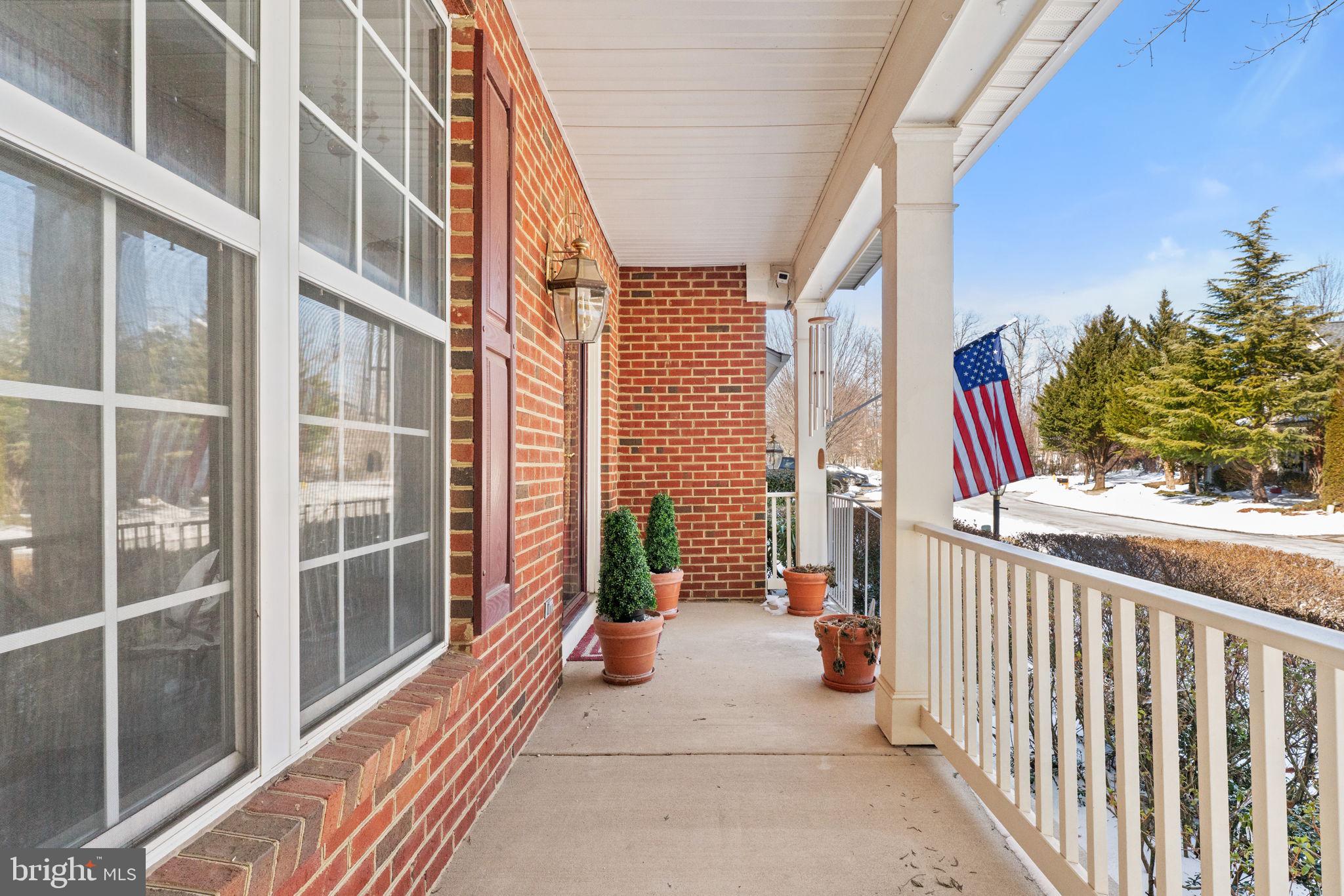 BROAD RUN OAKS - Residential