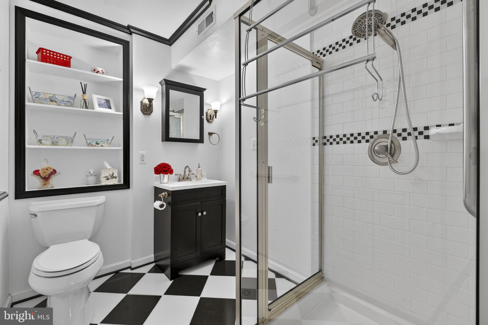 BROAD RUN OAKS - Residential