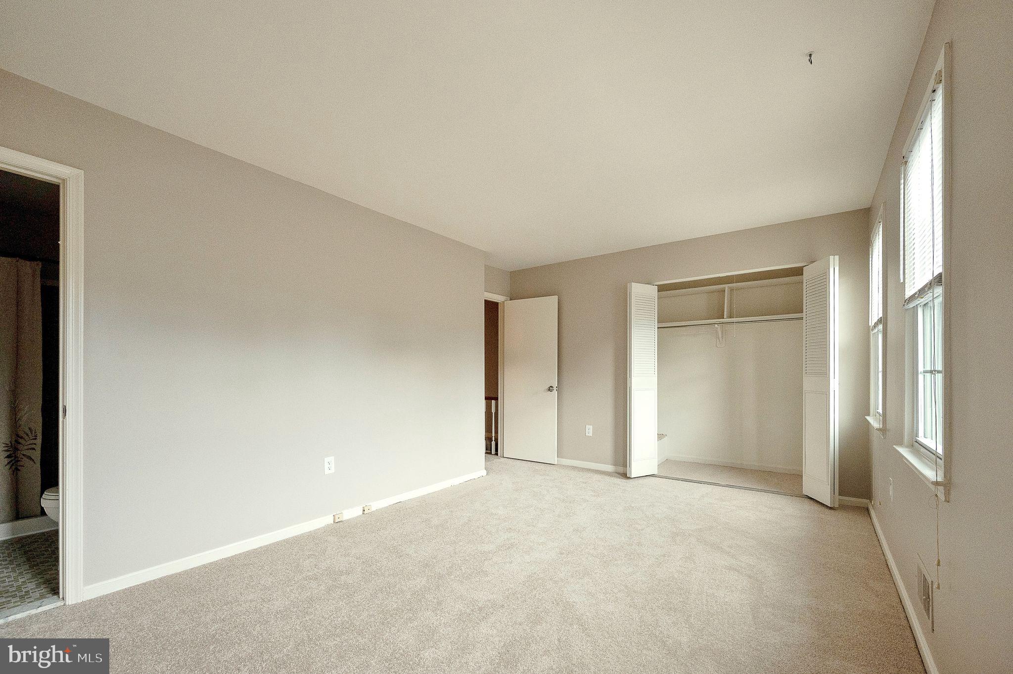 SHADY GROVE VILLAGE - Residential