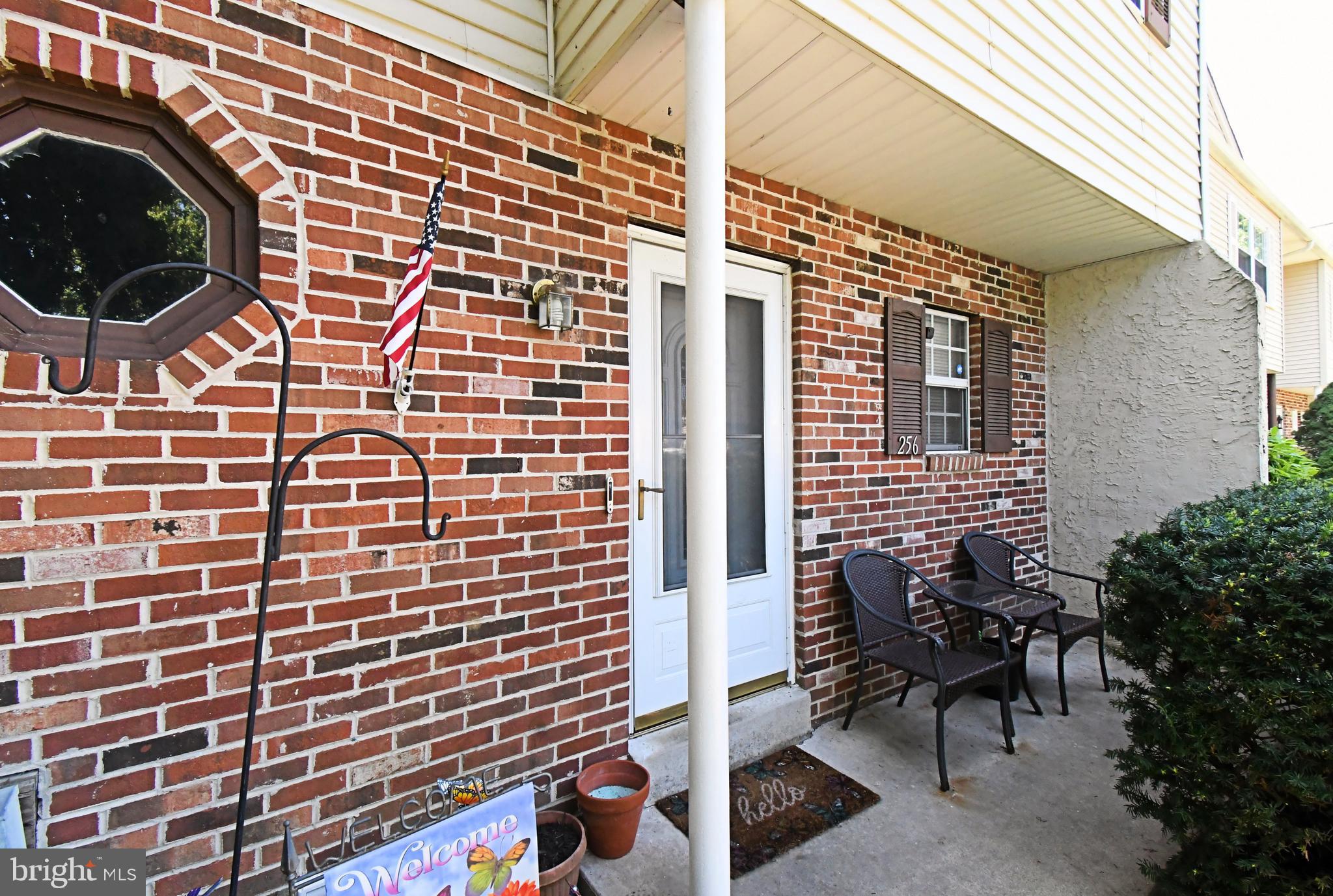256 CARLYN COURT