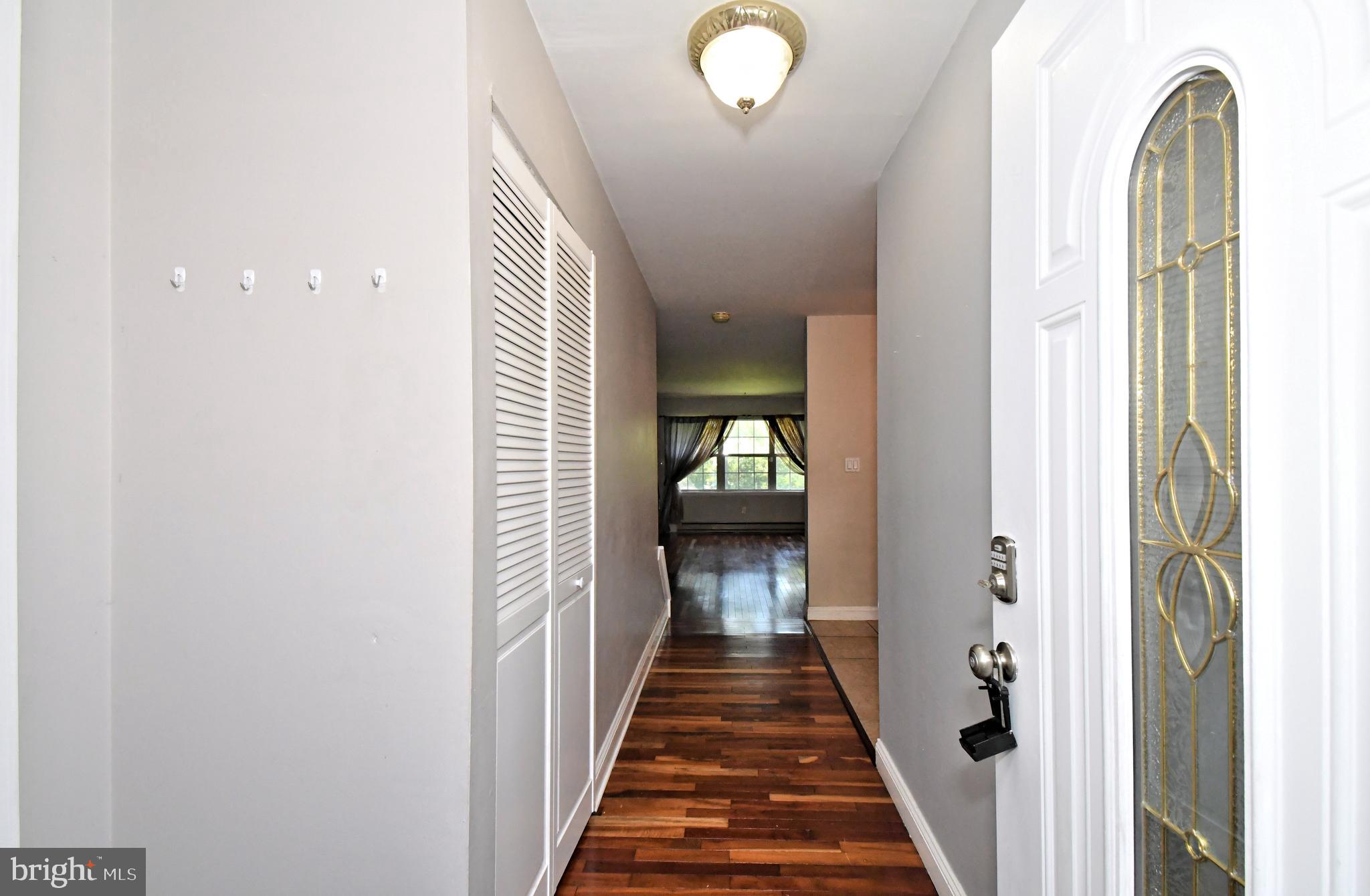 256 CARLYN COURT