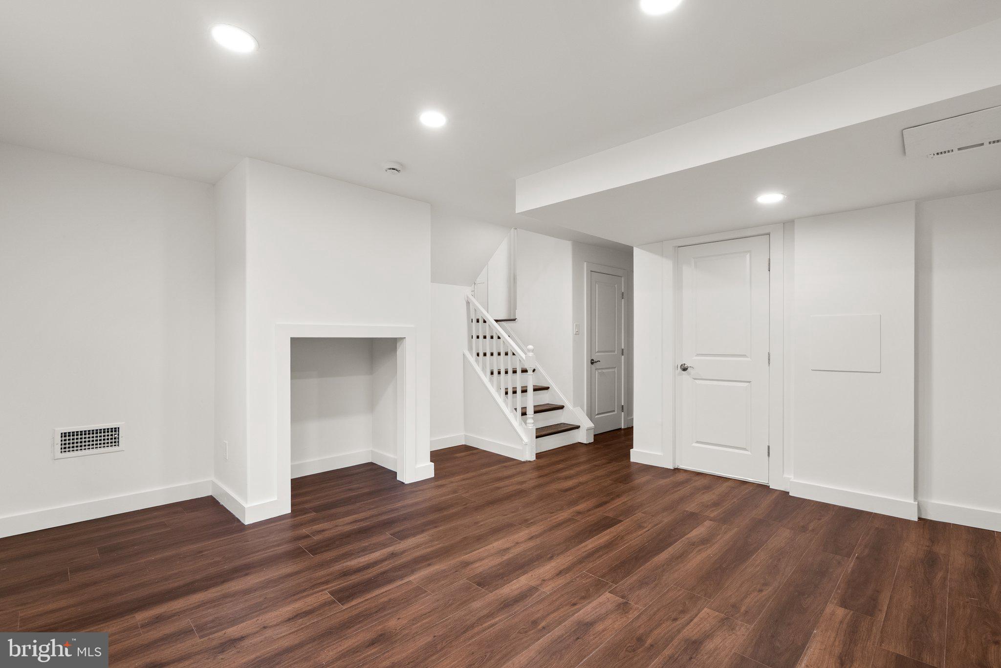 FAIRWAY - Residential Lease