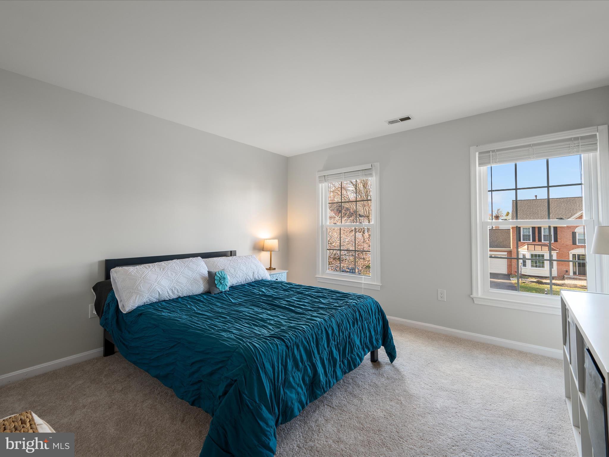 POTOMAC LAKES - Residential