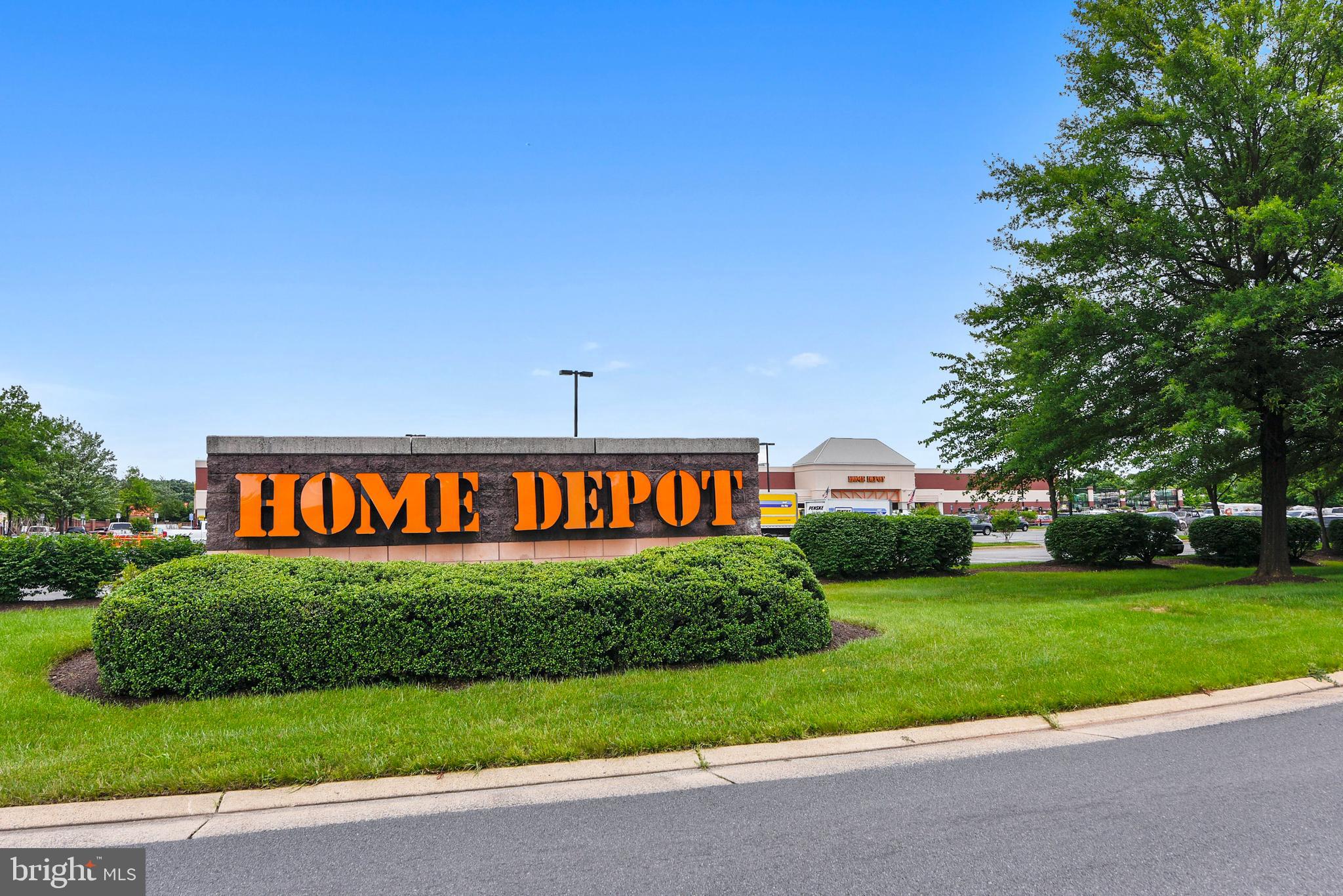 POTOMAC LAKES - Residential