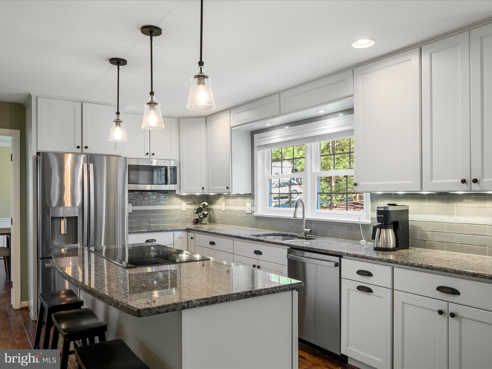 POTOMAC LAKES - Residential