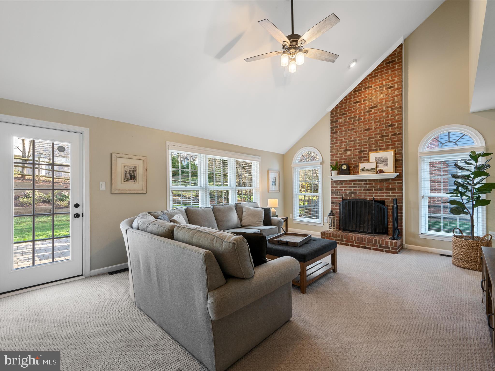 POTOMAC LAKES - Residential