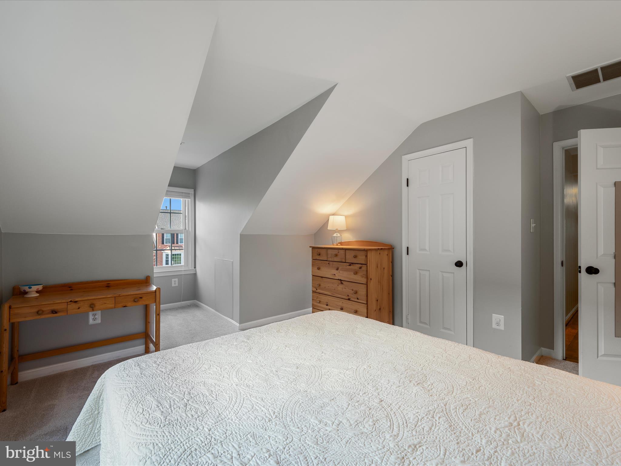 POTOMAC LAKES - Residential