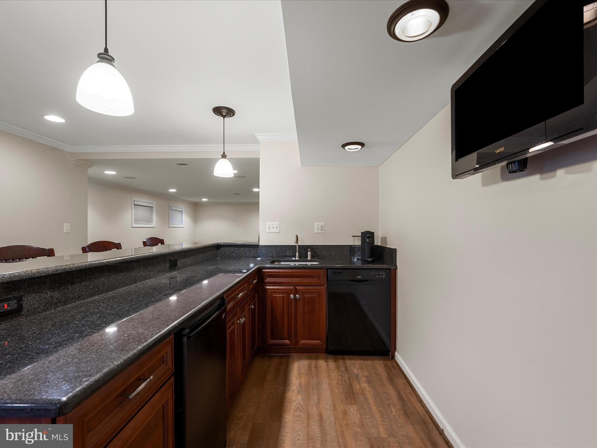 POTOMAC LAKES - Residential