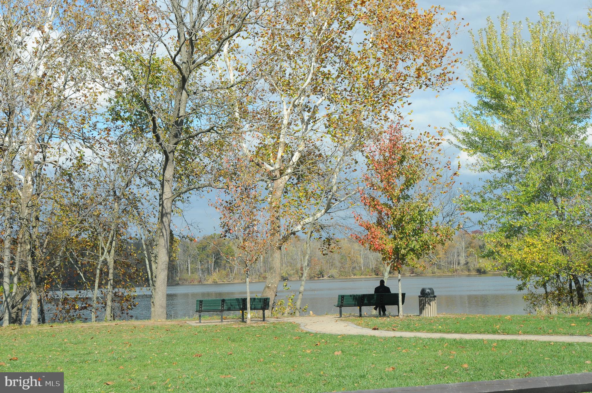 POTOMAC LAKES - Residential