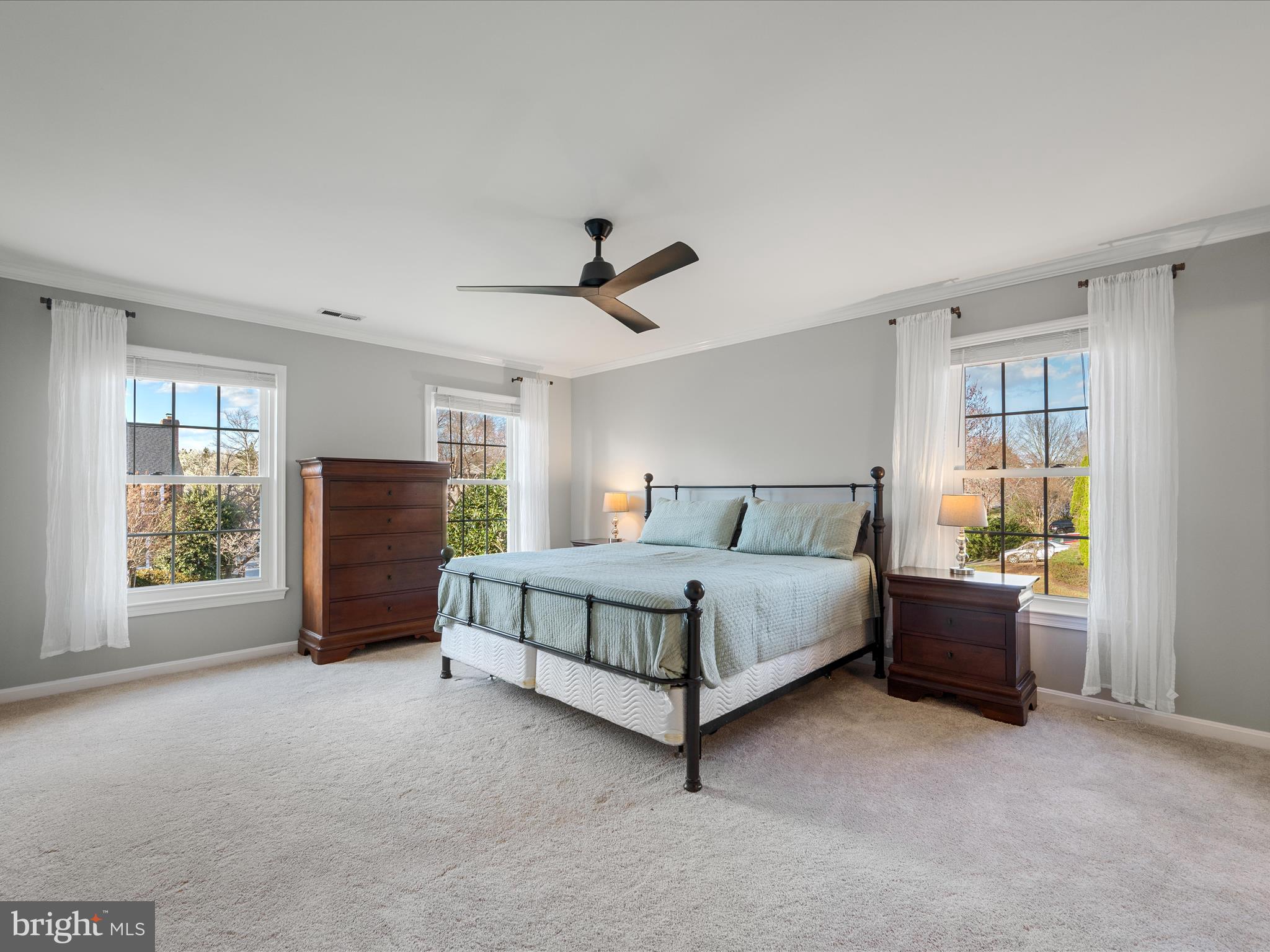 POTOMAC LAKES - Residential