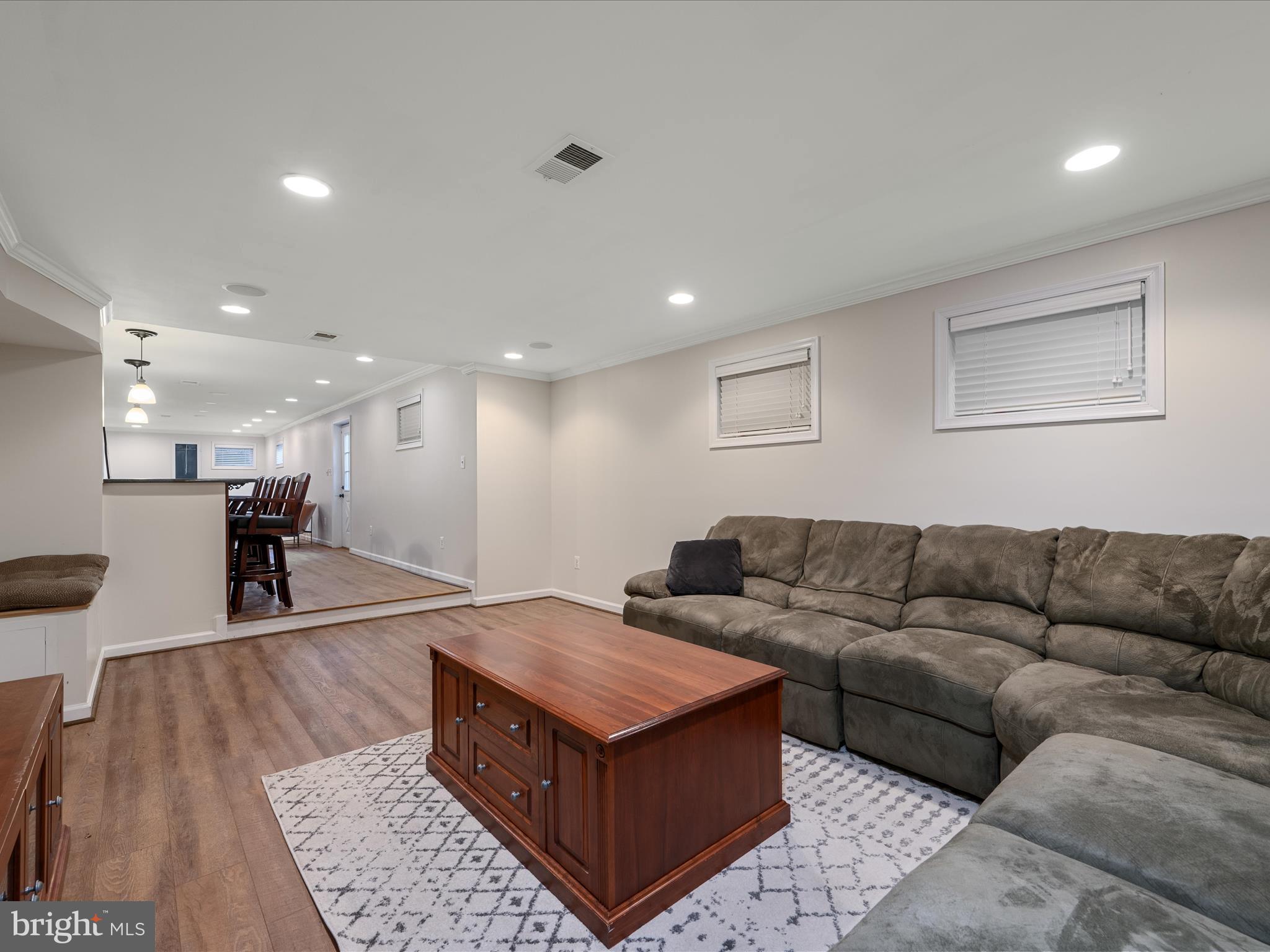 POTOMAC LAKES - Residential