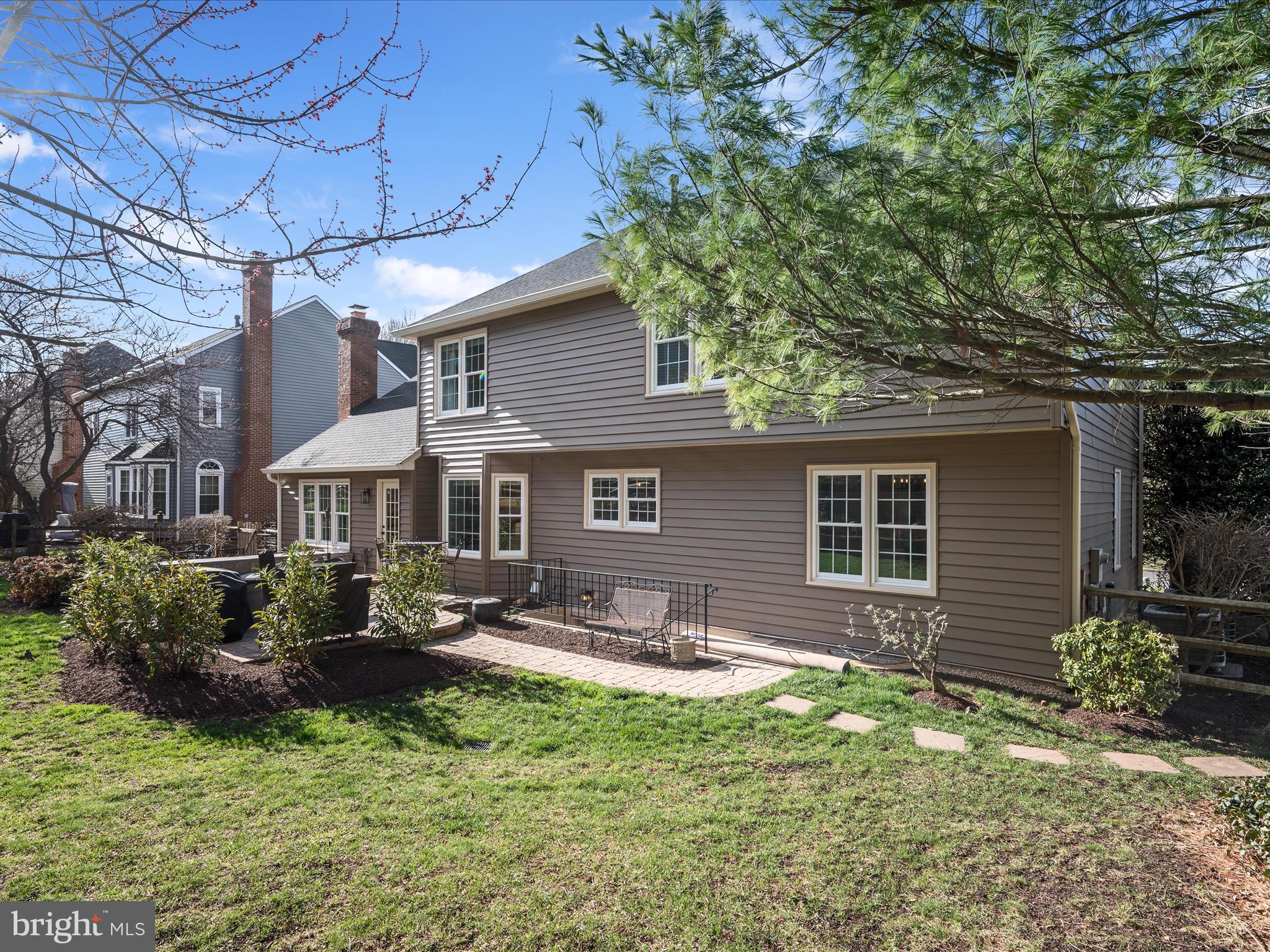 POTOMAC LAKES - Residential