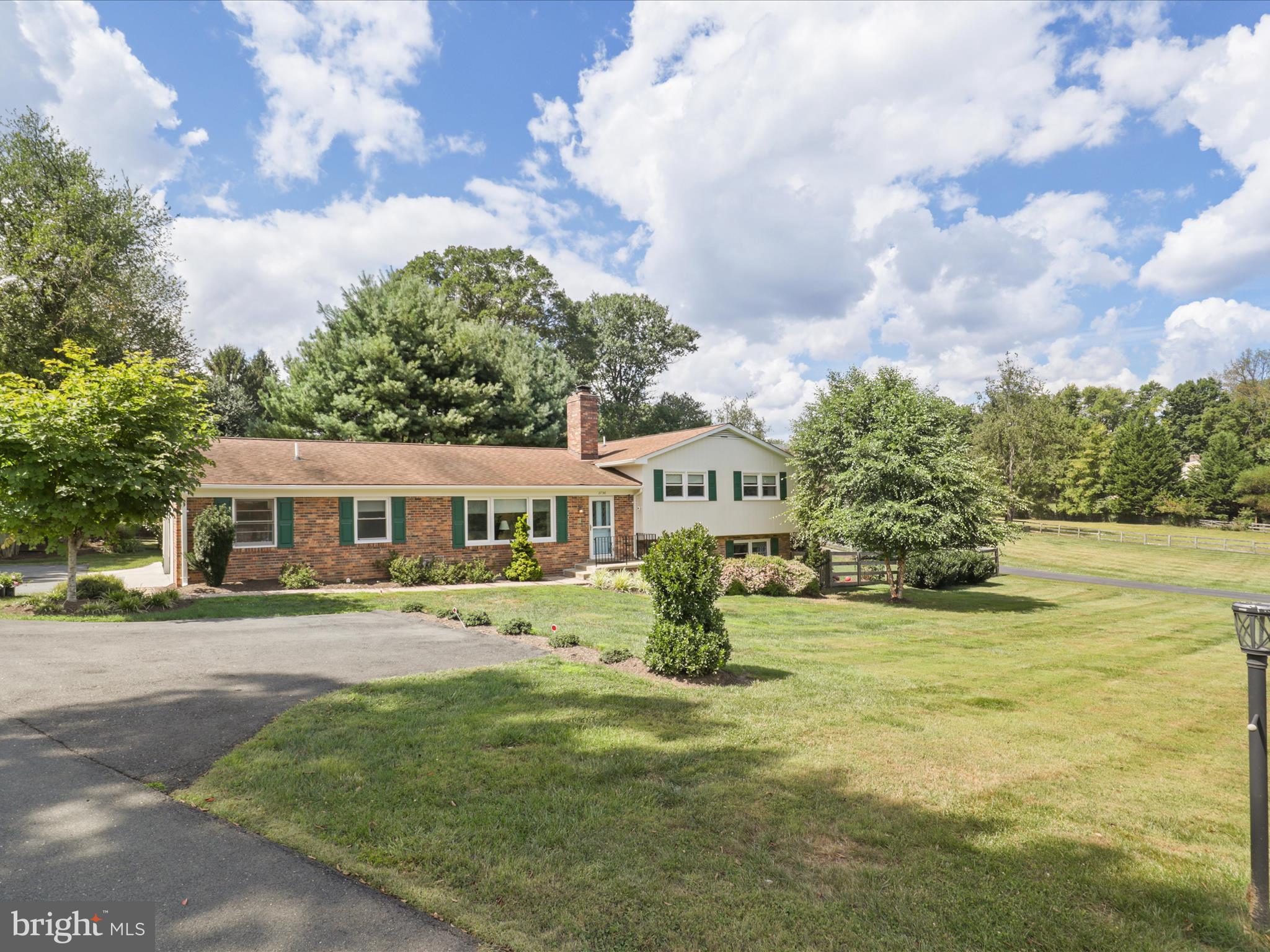 2736 CALKINS ROAD